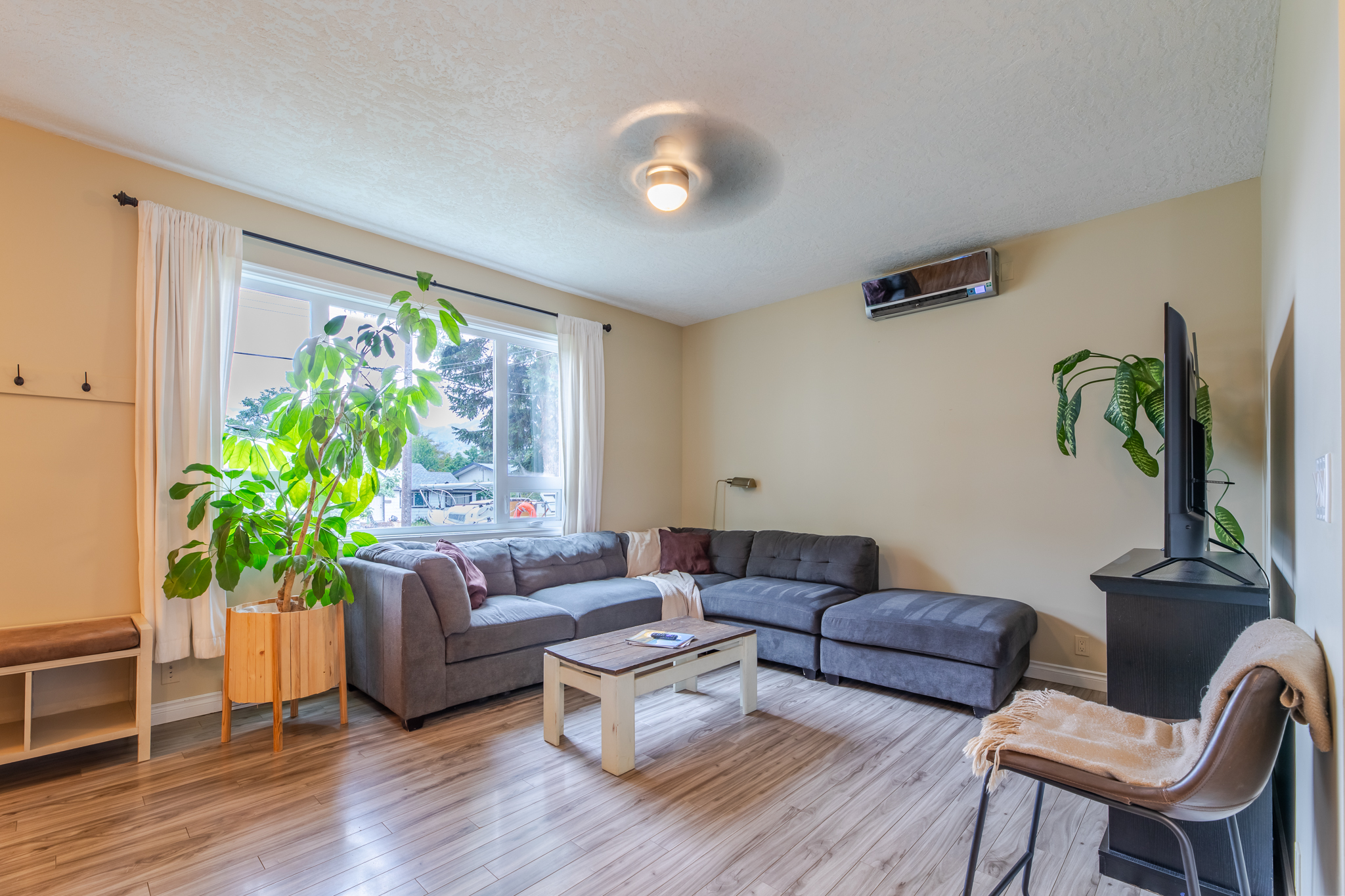 335 Woodruff Avenue Penticton V2A 2H6