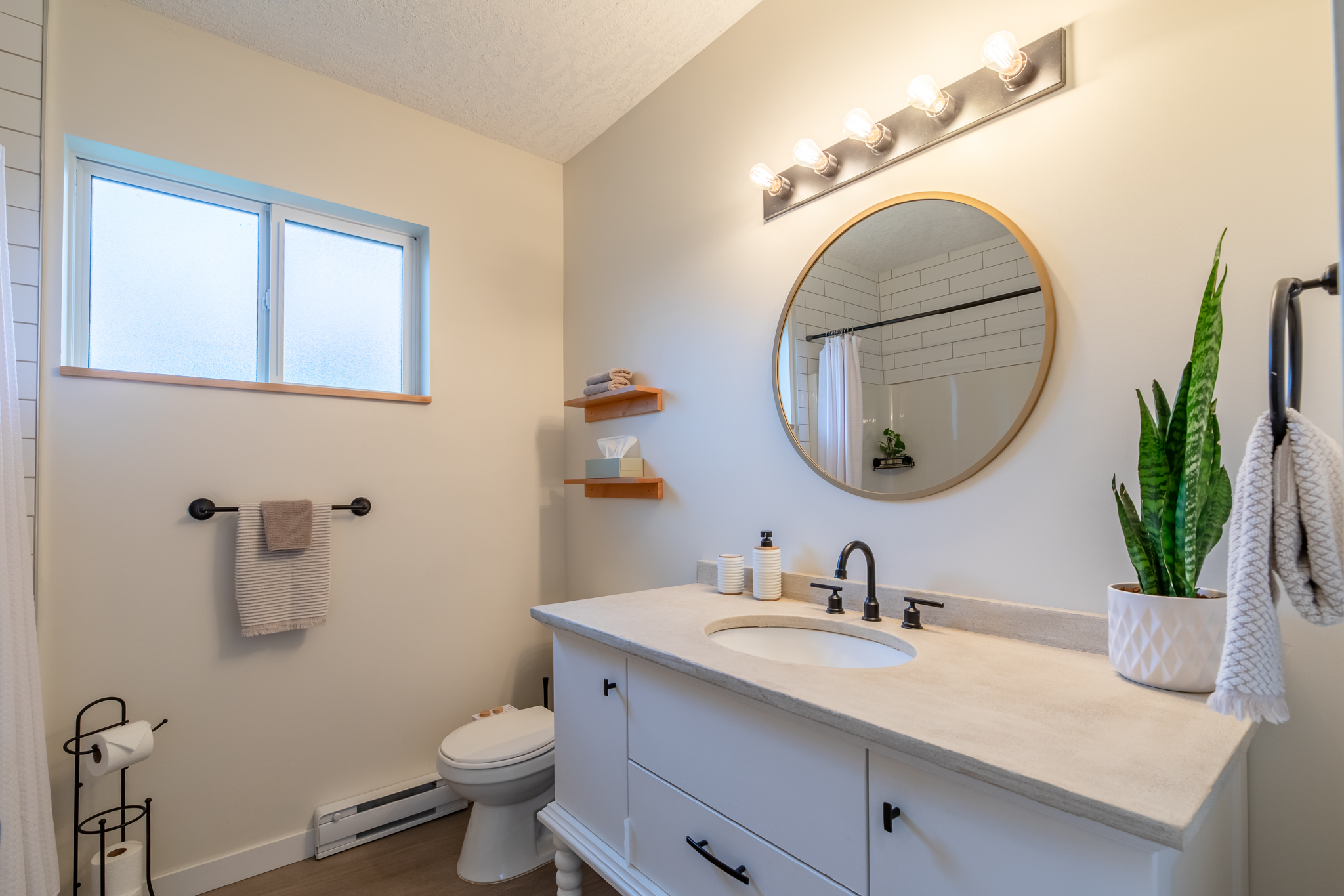 335 Woodruff Avenue Penticton V2A 2H6