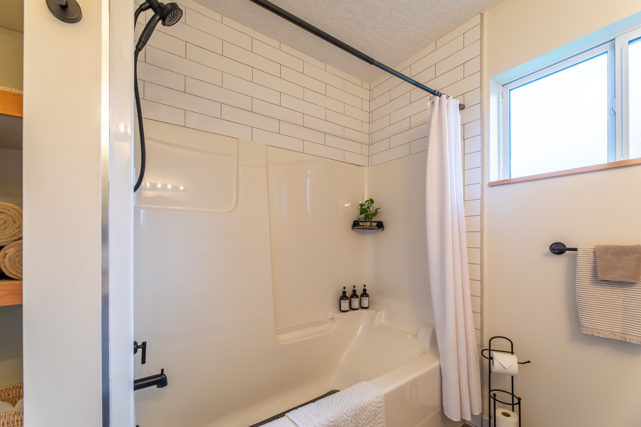335 Woodruff Avenue Penticton V2A 2H6