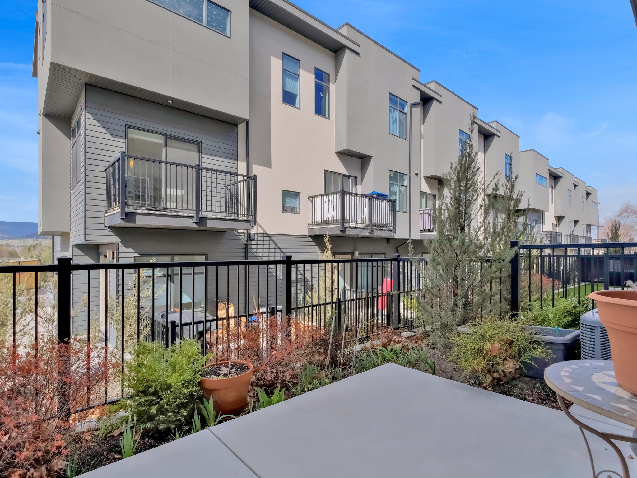388 Eckhardt Avenue 123 Penticton V2A 1Z2