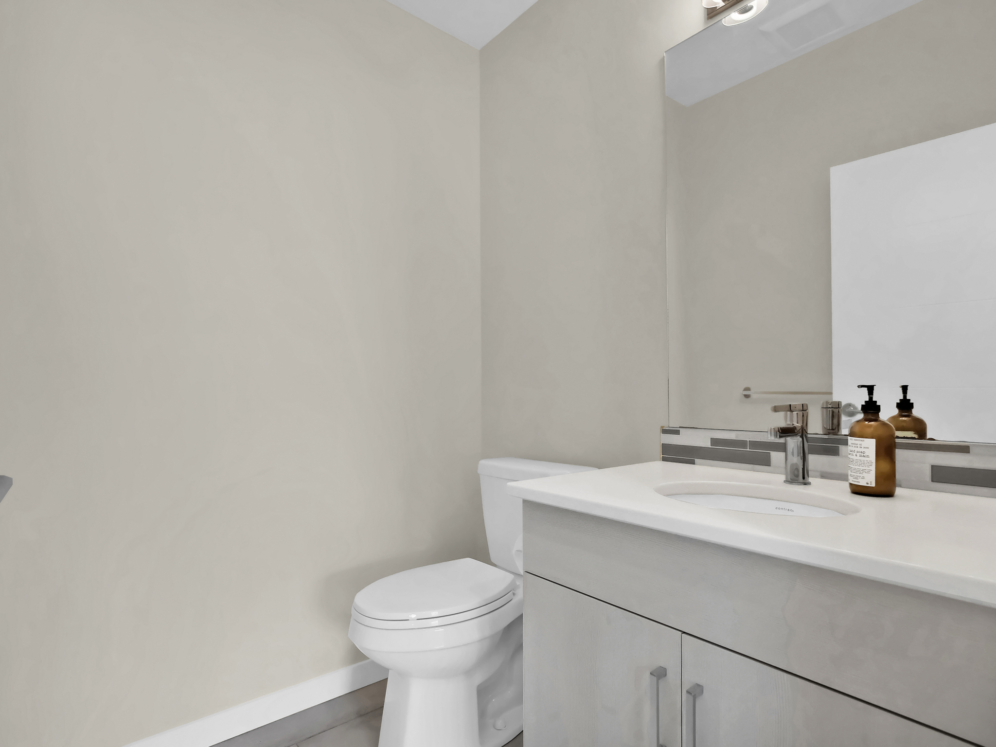 388 Eckhardt Avenue 123 Penticton V2A 1Z2