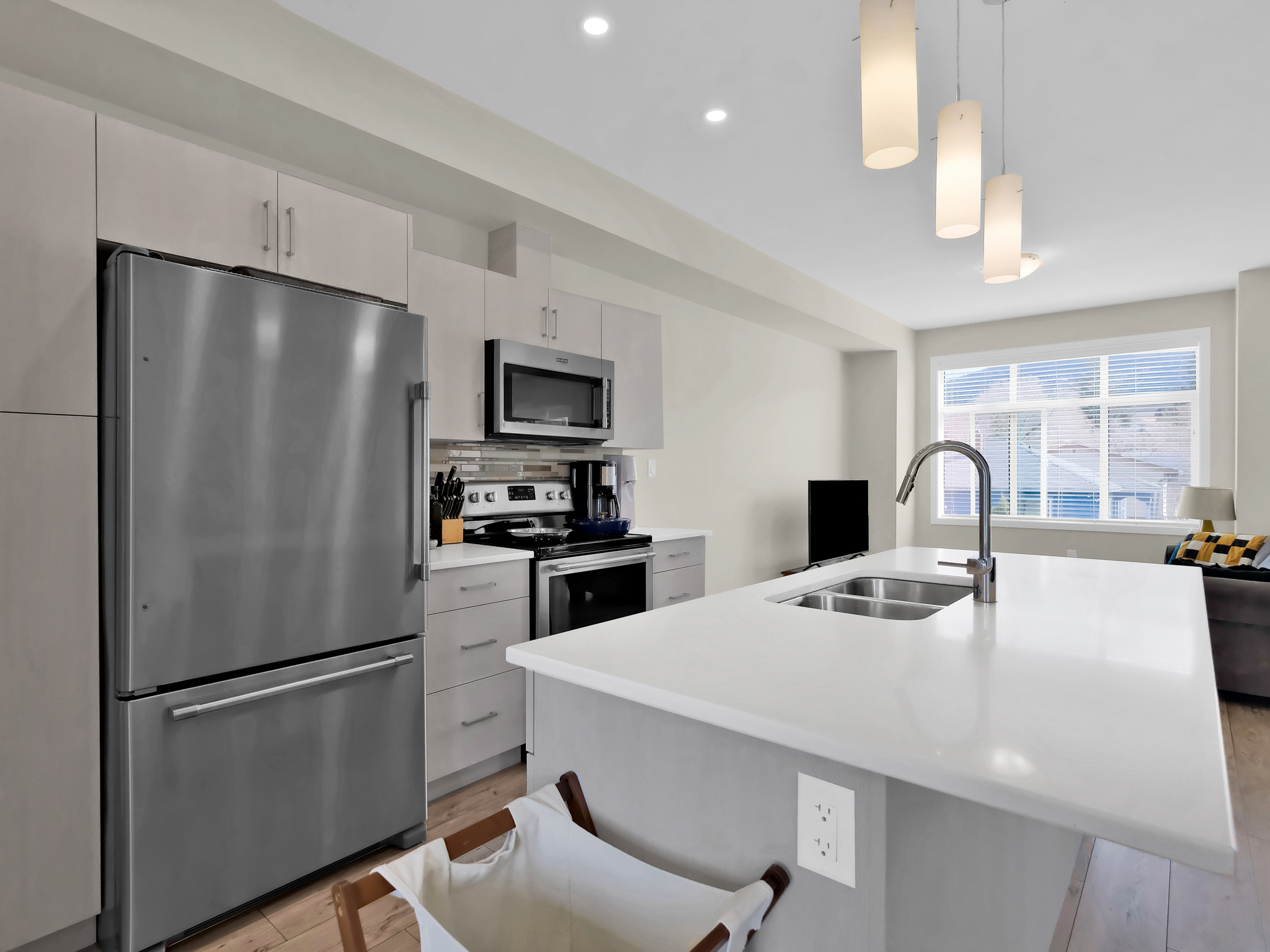 388 Eckhardt Avenue 123 Penticton V2A 1Z2