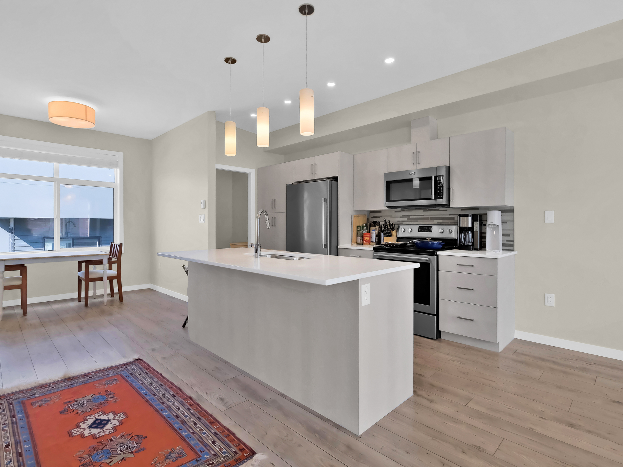 388 Eckhardt Avenue 123 Penticton V2A 1Z2