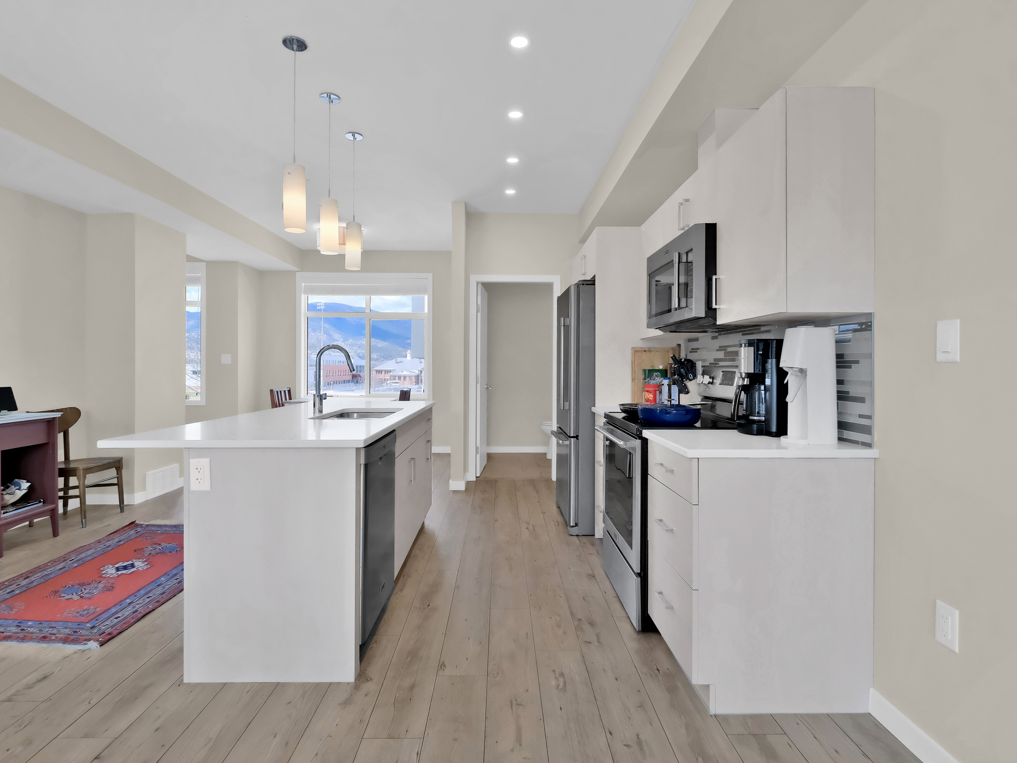 388 Eckhardt Avenue 123 Penticton V2A 1Z2
