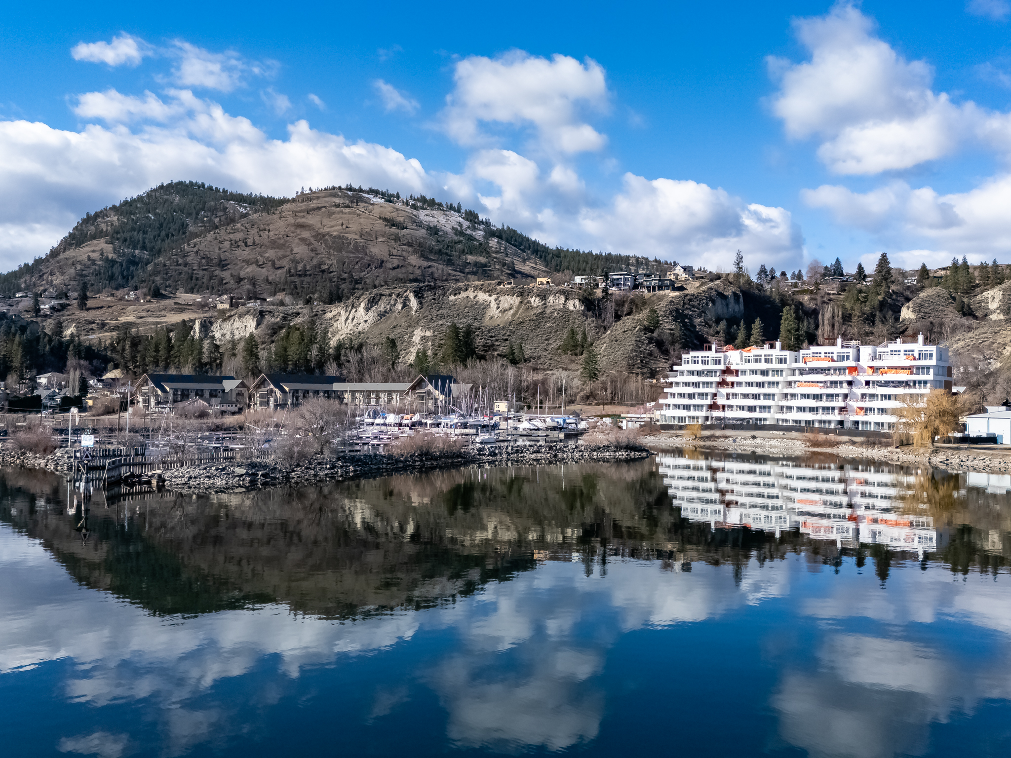 13419 Lakeshore Drive S 201 Summerland V0H 1Z1