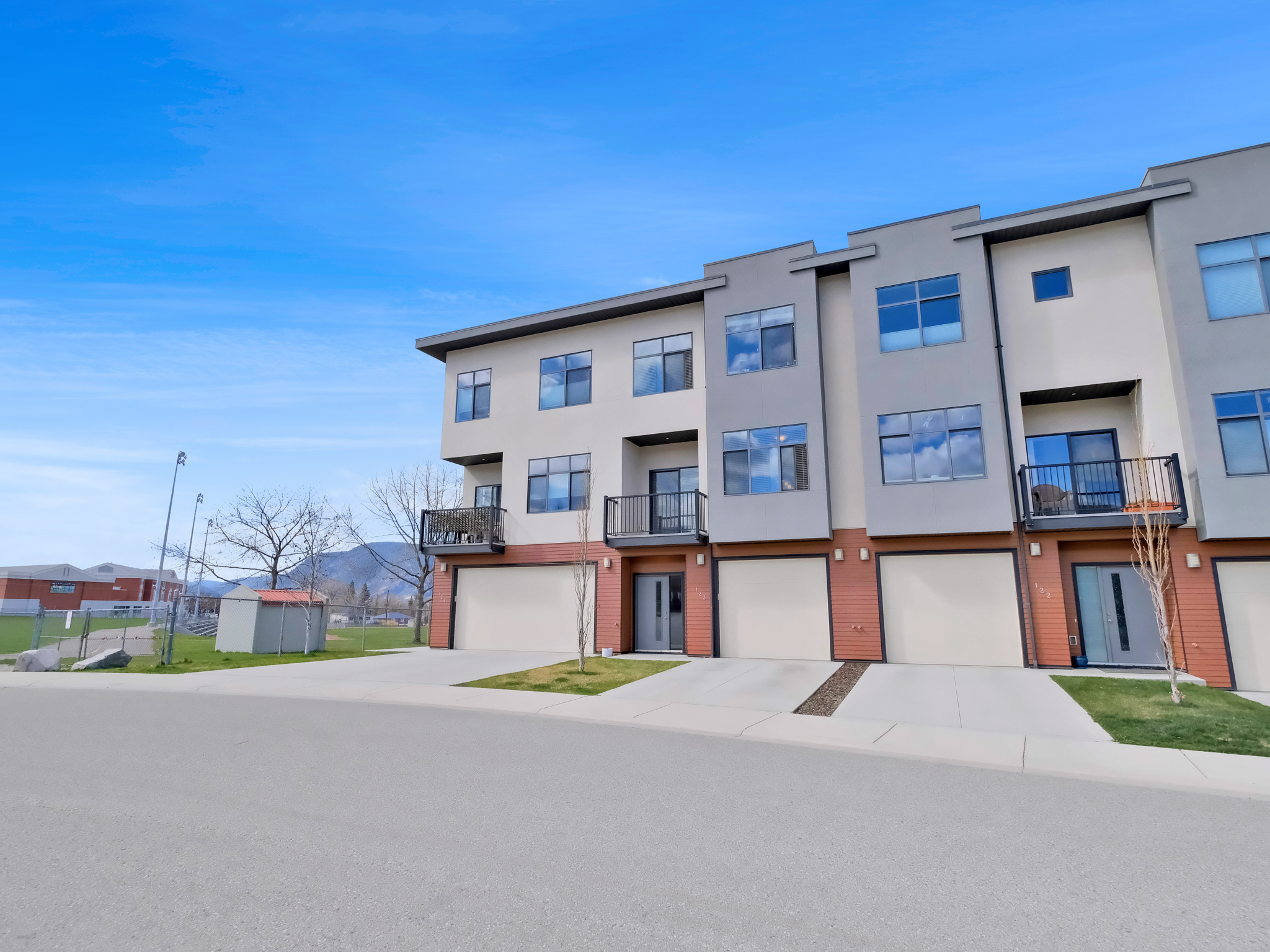 388 Eckhardt Avenue 123 Penticton V2A 1Z2