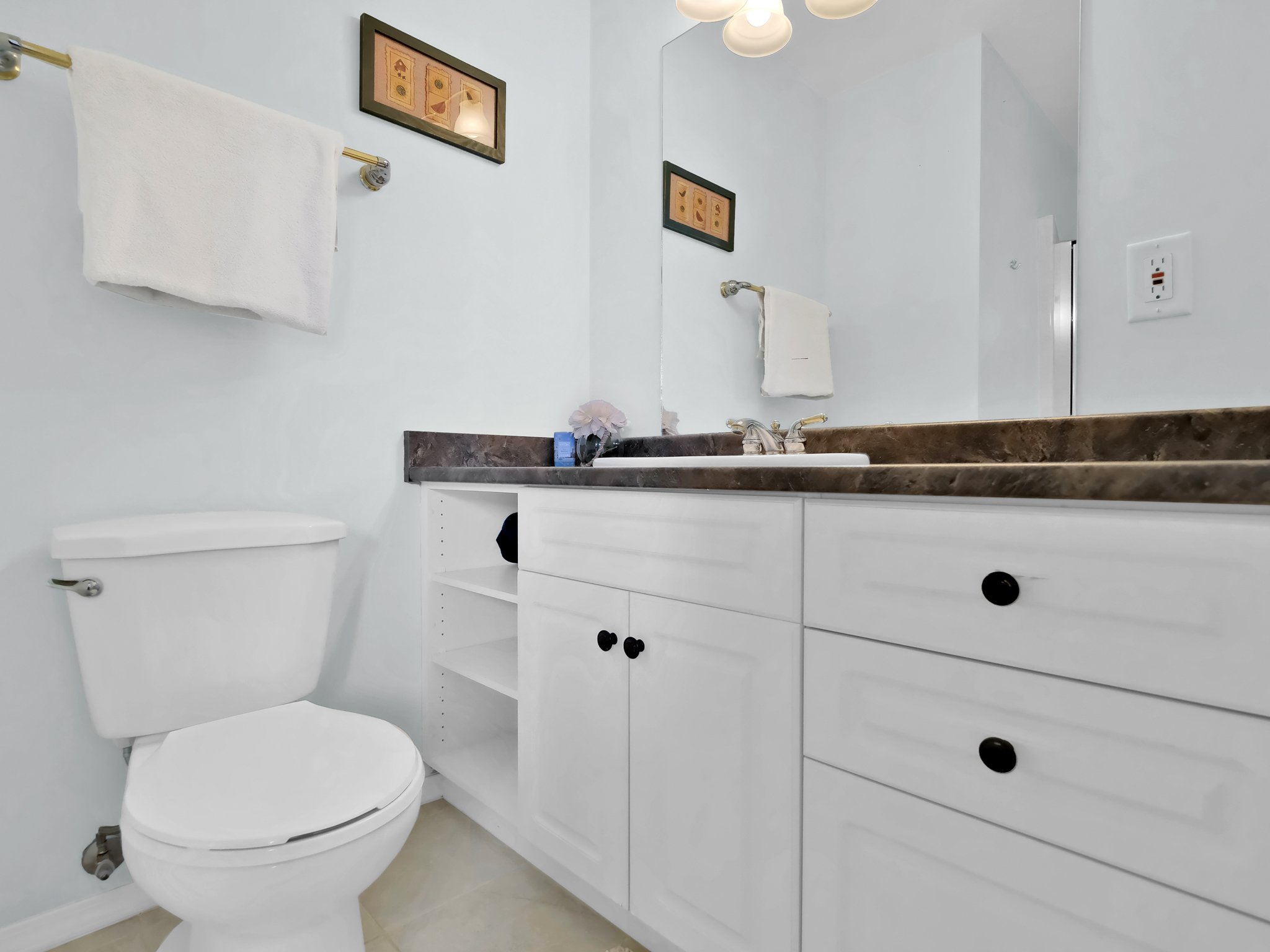 102 Regina Avenue 104 Penticton V2A 2K8