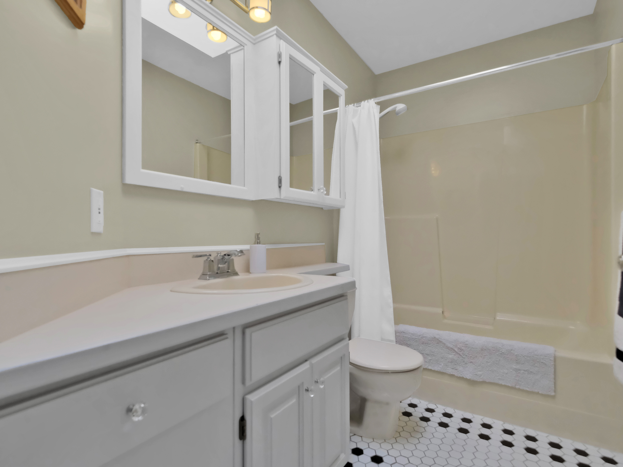 1634 Carmi Avenue 143 Penticton V2A 8K5