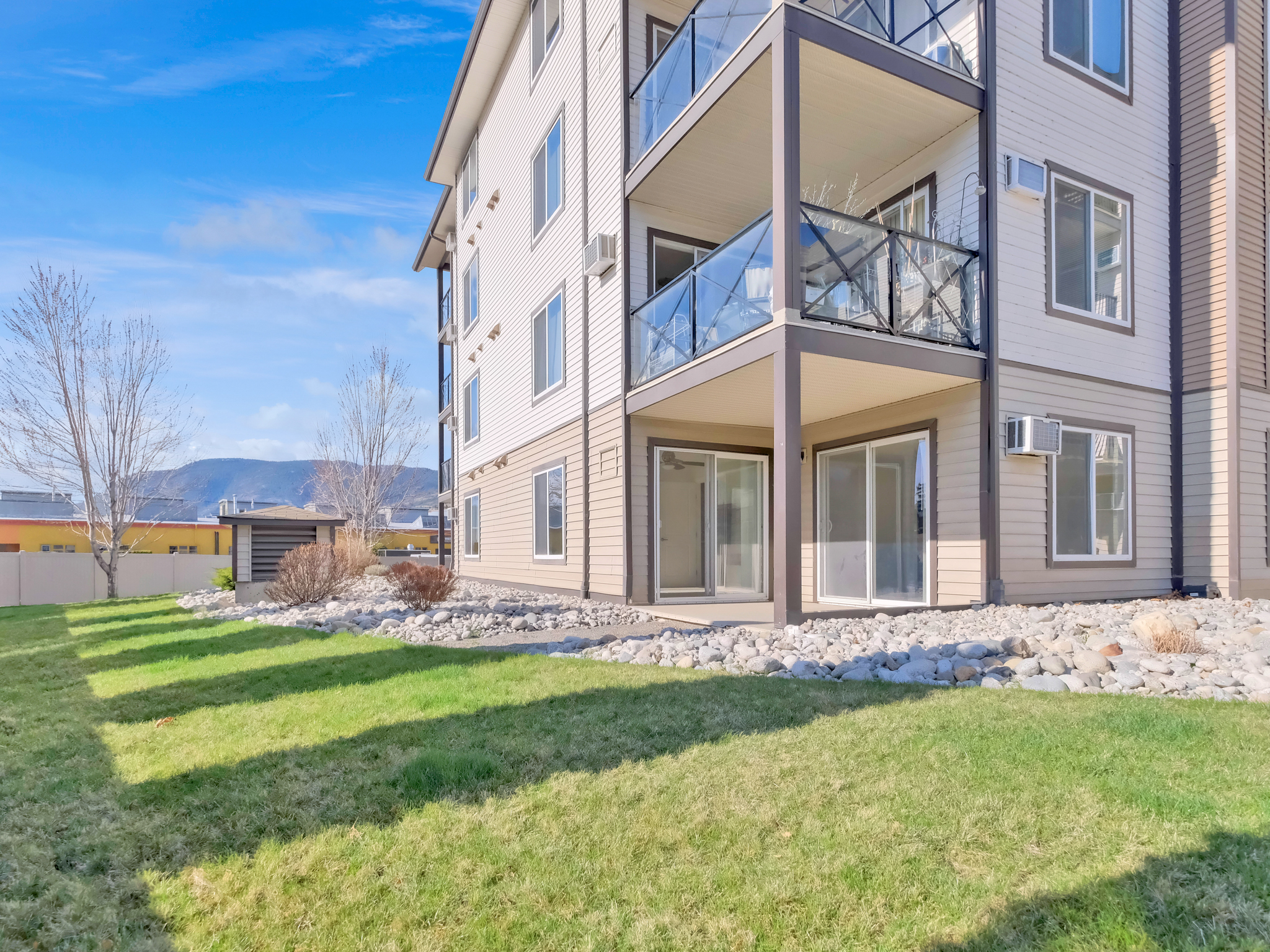 246 Hastings Avenue 114 Penticton V2A 2V6