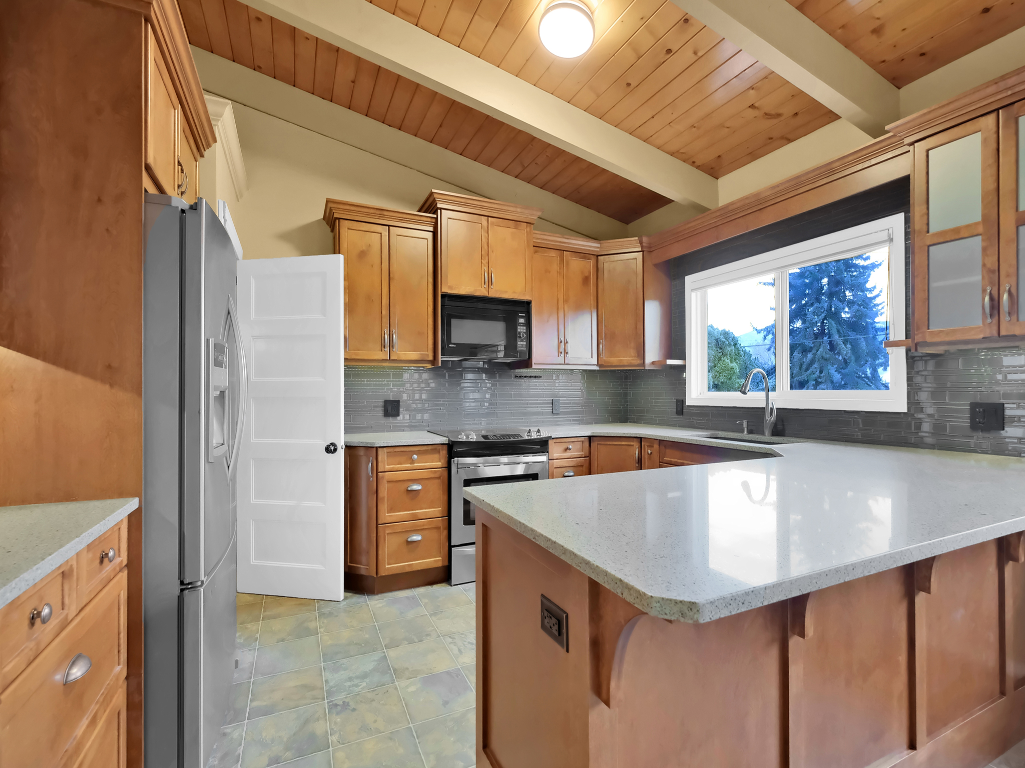 1462 Montreal Street Penticton V2A 3Z9