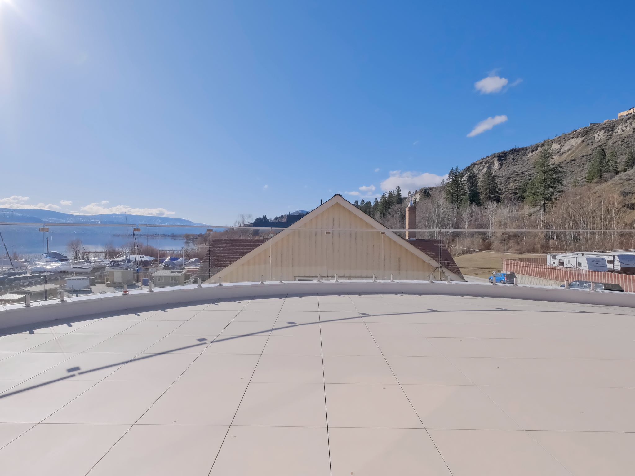 13417 Lakeshore Drive S 201 Summerland V0H 1Z1