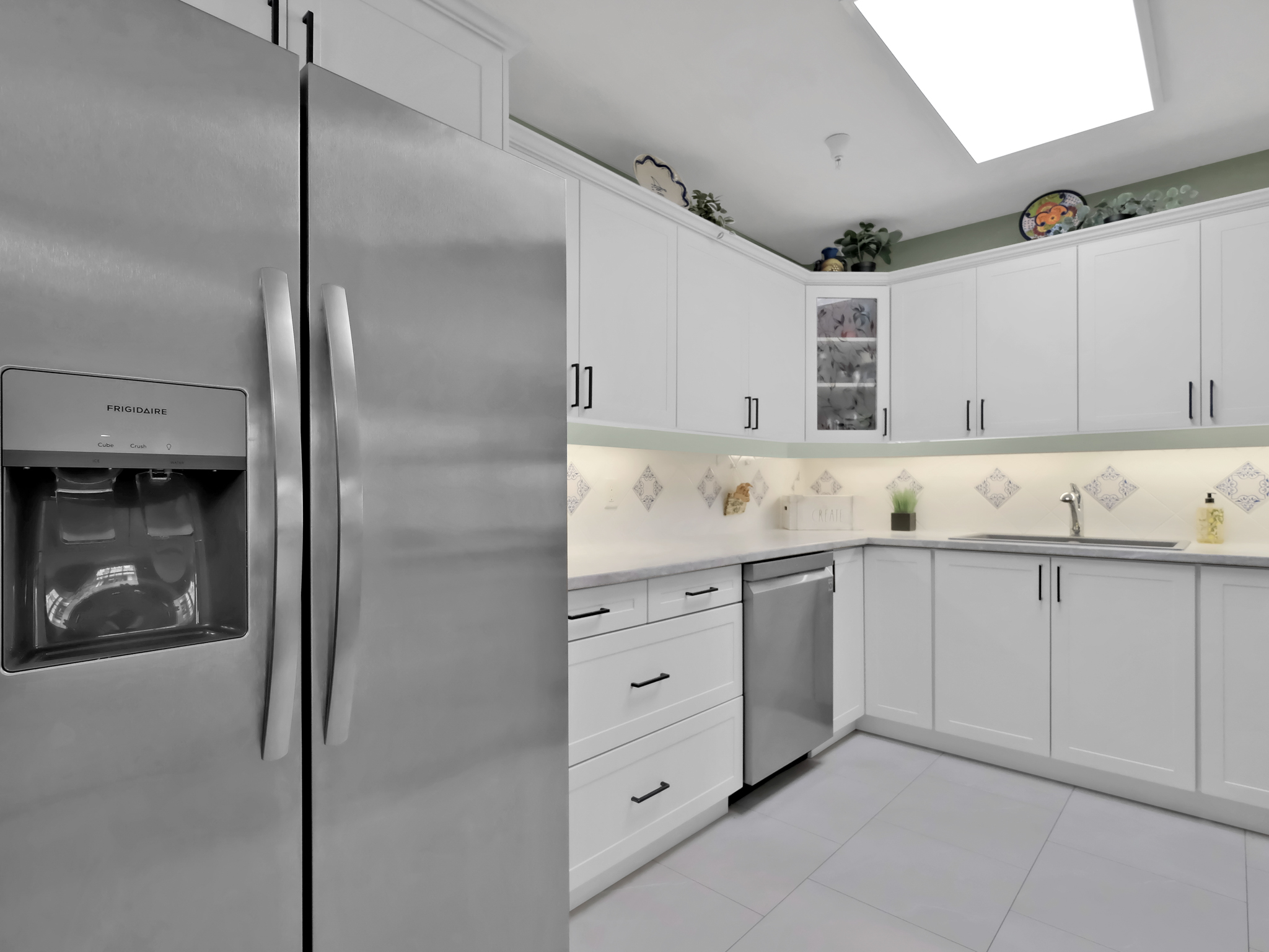 305 Whitman Road 205 Kelowna V1V 2P3