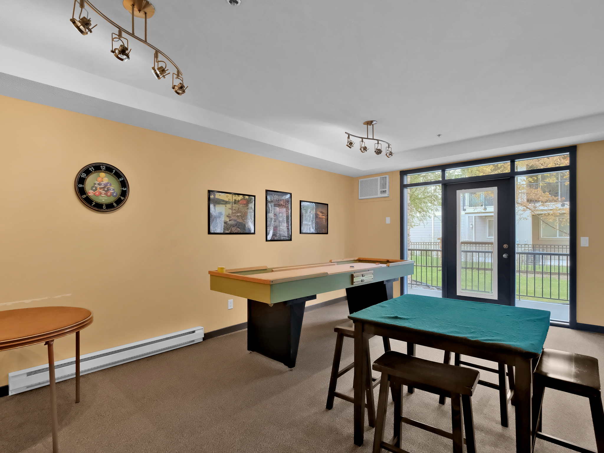 305 Whitman Road 205 Kelowna V1V 2P3