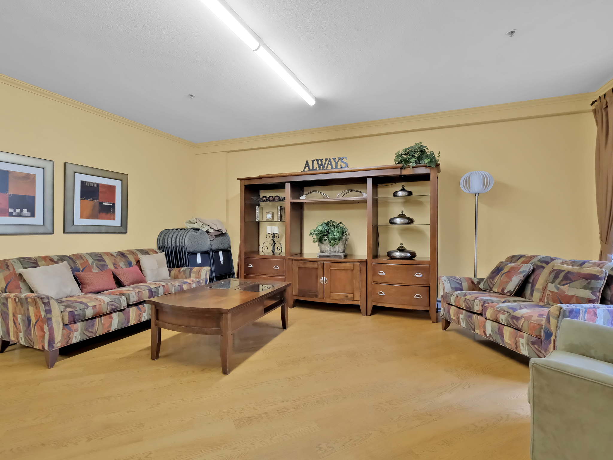 305 Whitman Road 205 Kelowna V1V 2P3