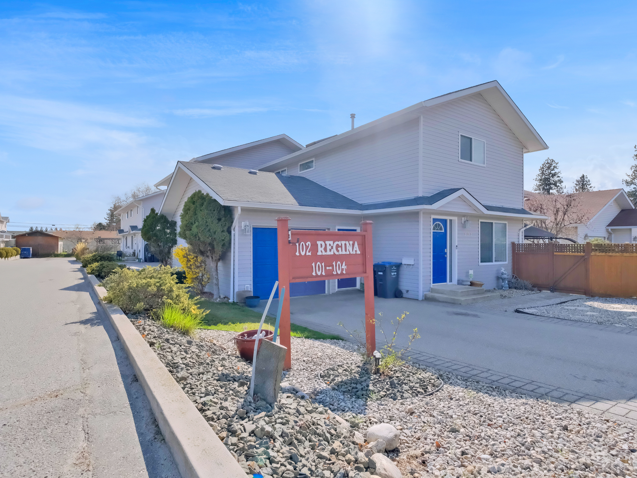 102 Regina Avenue 104 Penticton V2A 2K8