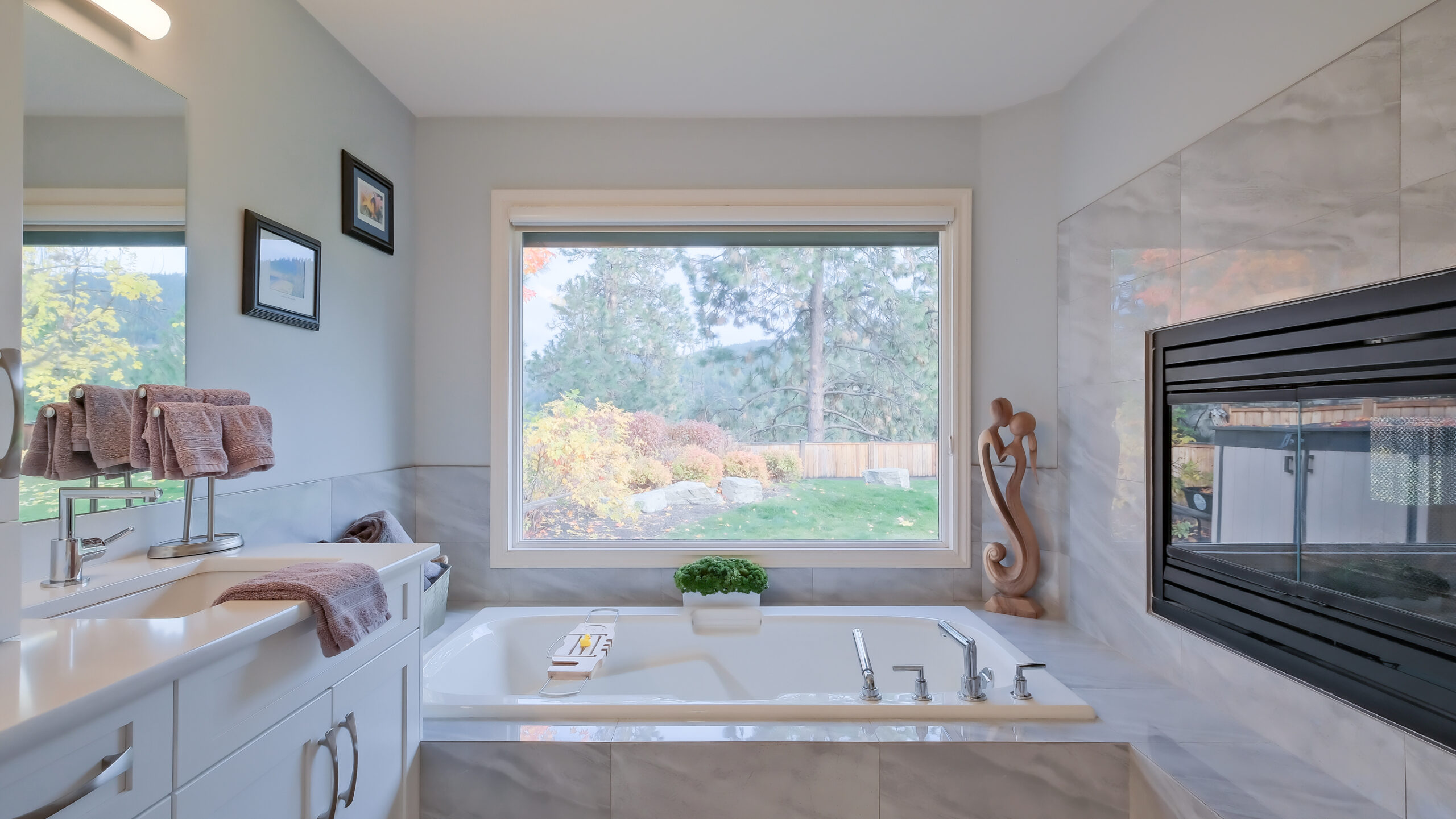 3869 Gallaghers Parkway Kelowna V1W 3Z8