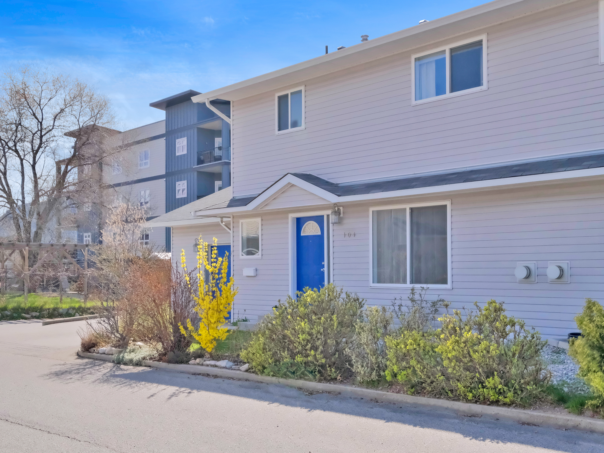 102 Regina Avenue 104 Penticton V2A 2K8