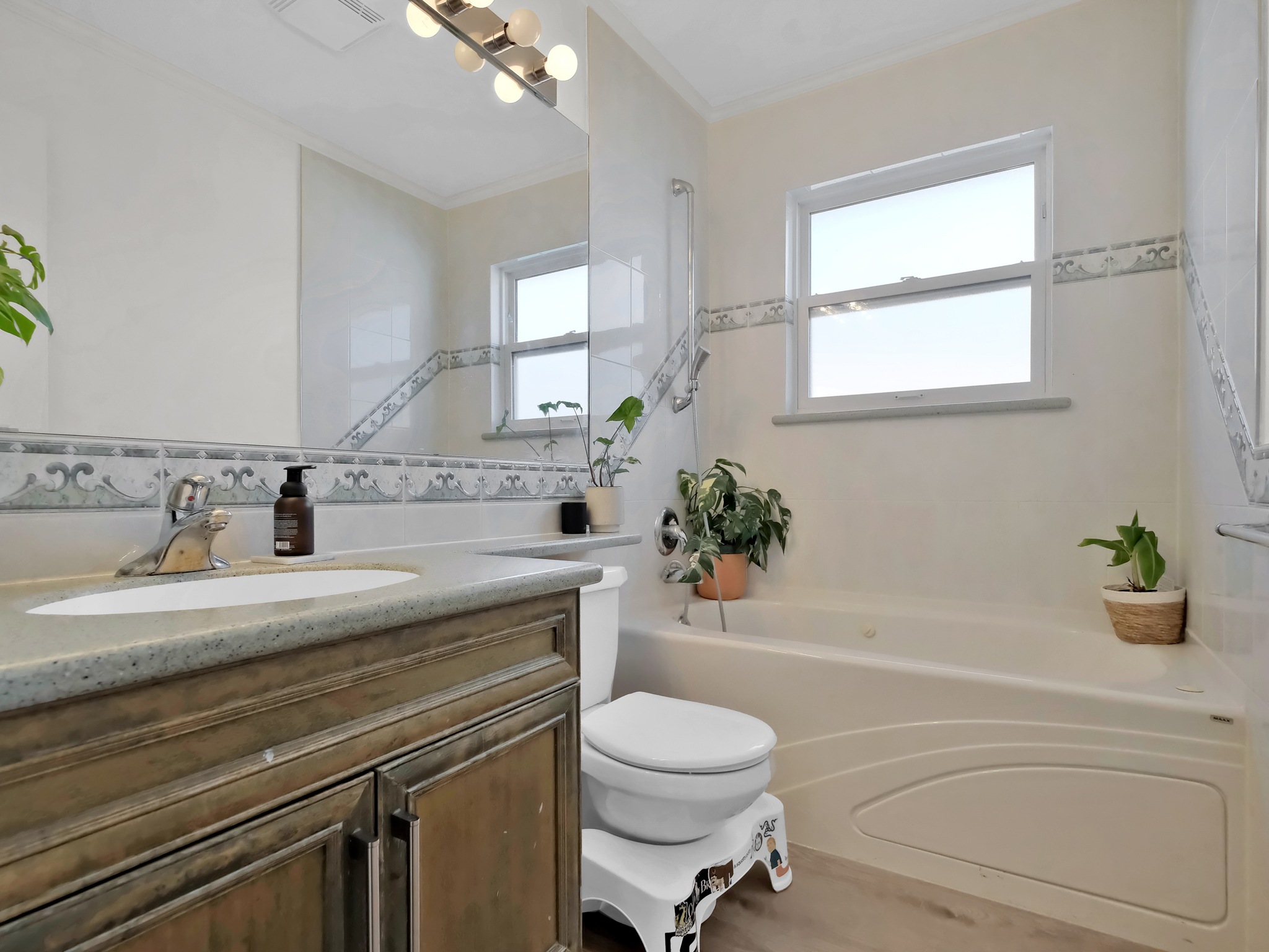 255 Hastings Avenue Penticton V2A 2V5