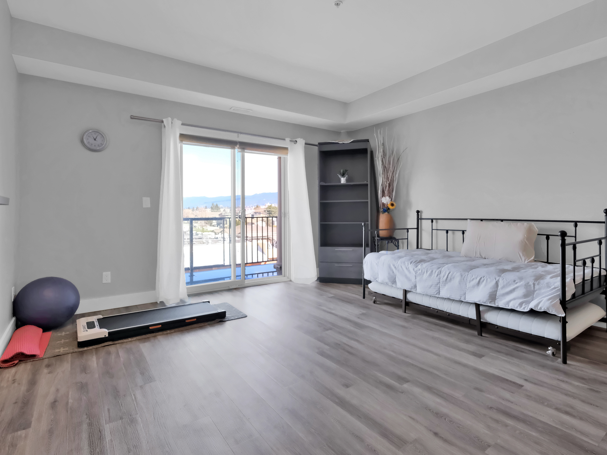 250 Waterford Avenue 311 Penticton V2A 3T8