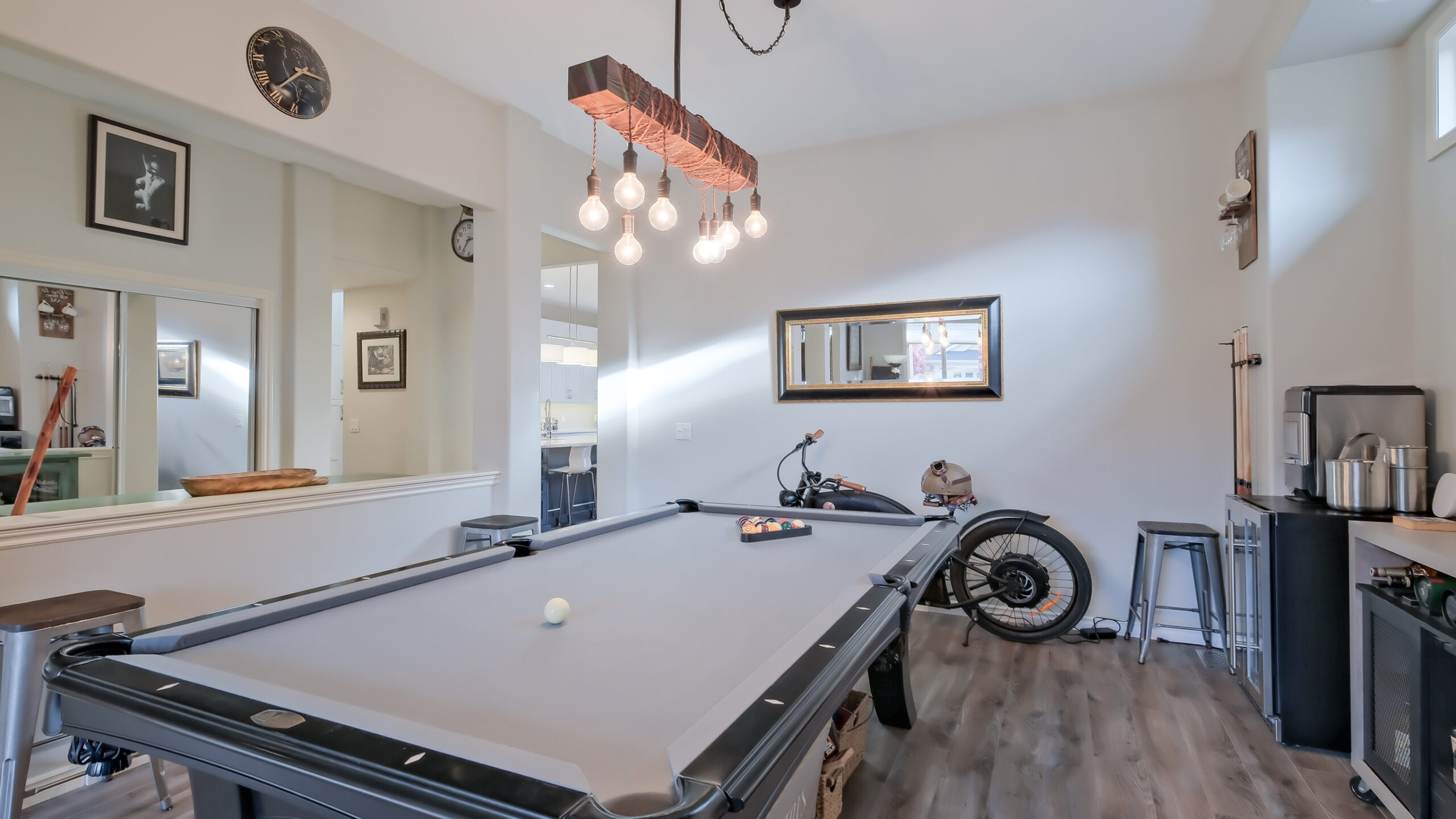 3869 Gallaghers Parkway Kelowna V1W 3Z8