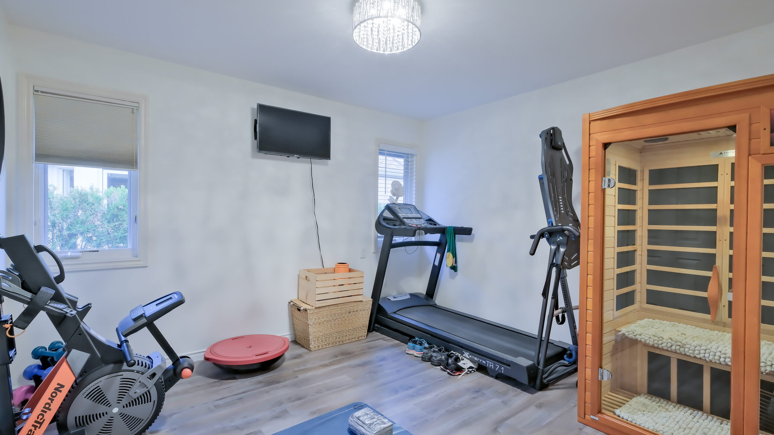 3869 Gallaghers Parkway Kelowna V1W 3Z8