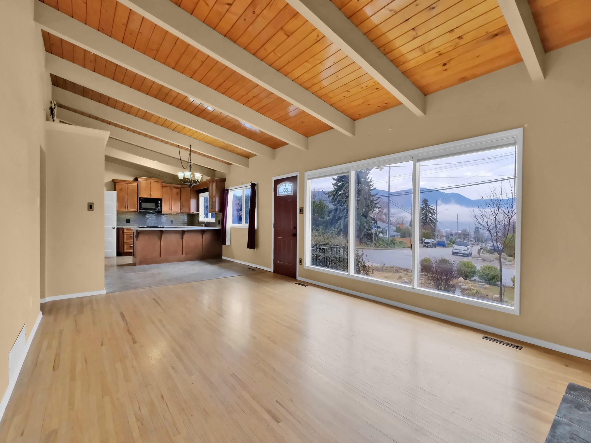1462 Montreal Street Penticton V2A 3Z9