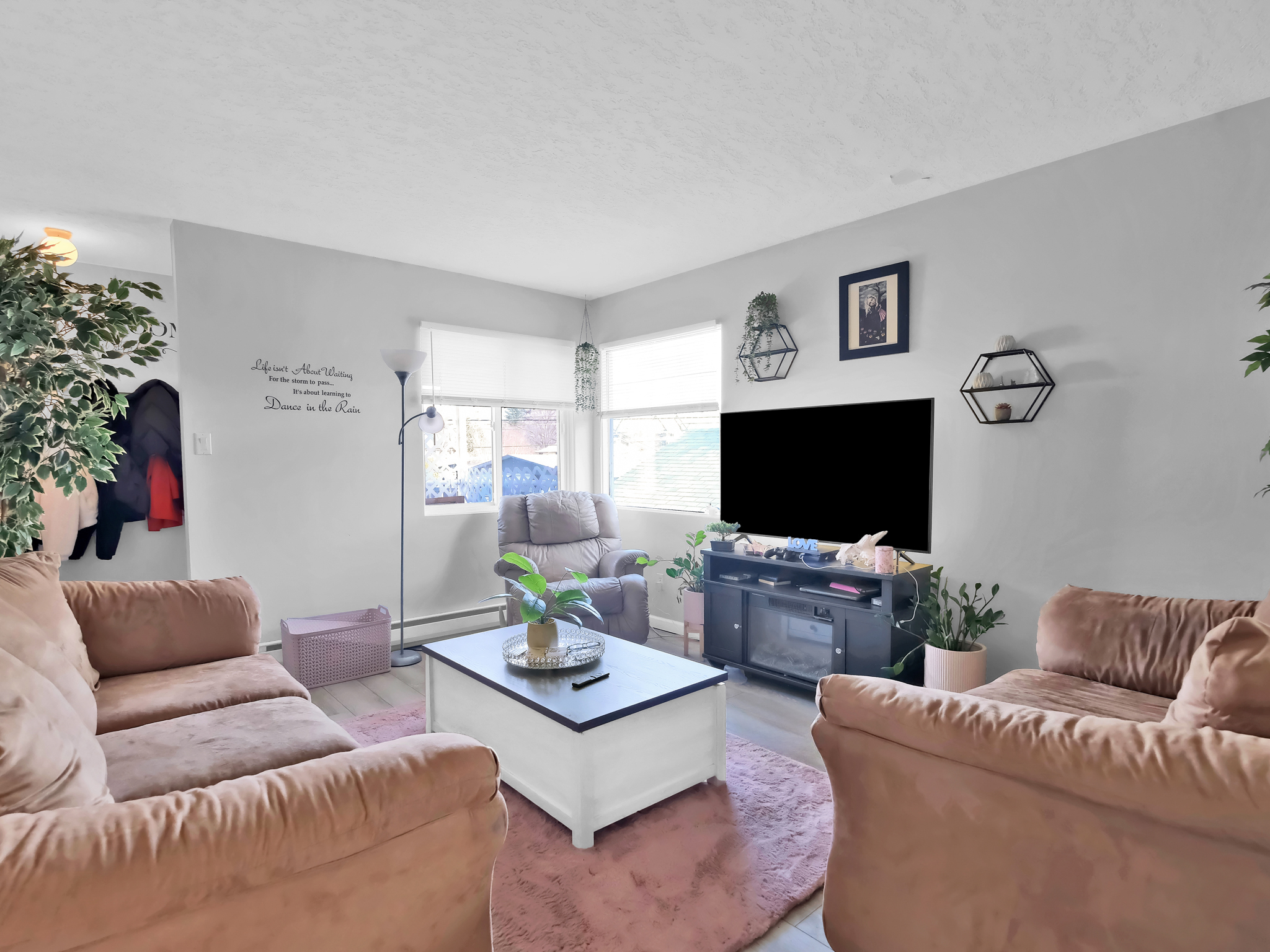 654 Wade Avenue #101 & #102 Penticton V2A 1V7