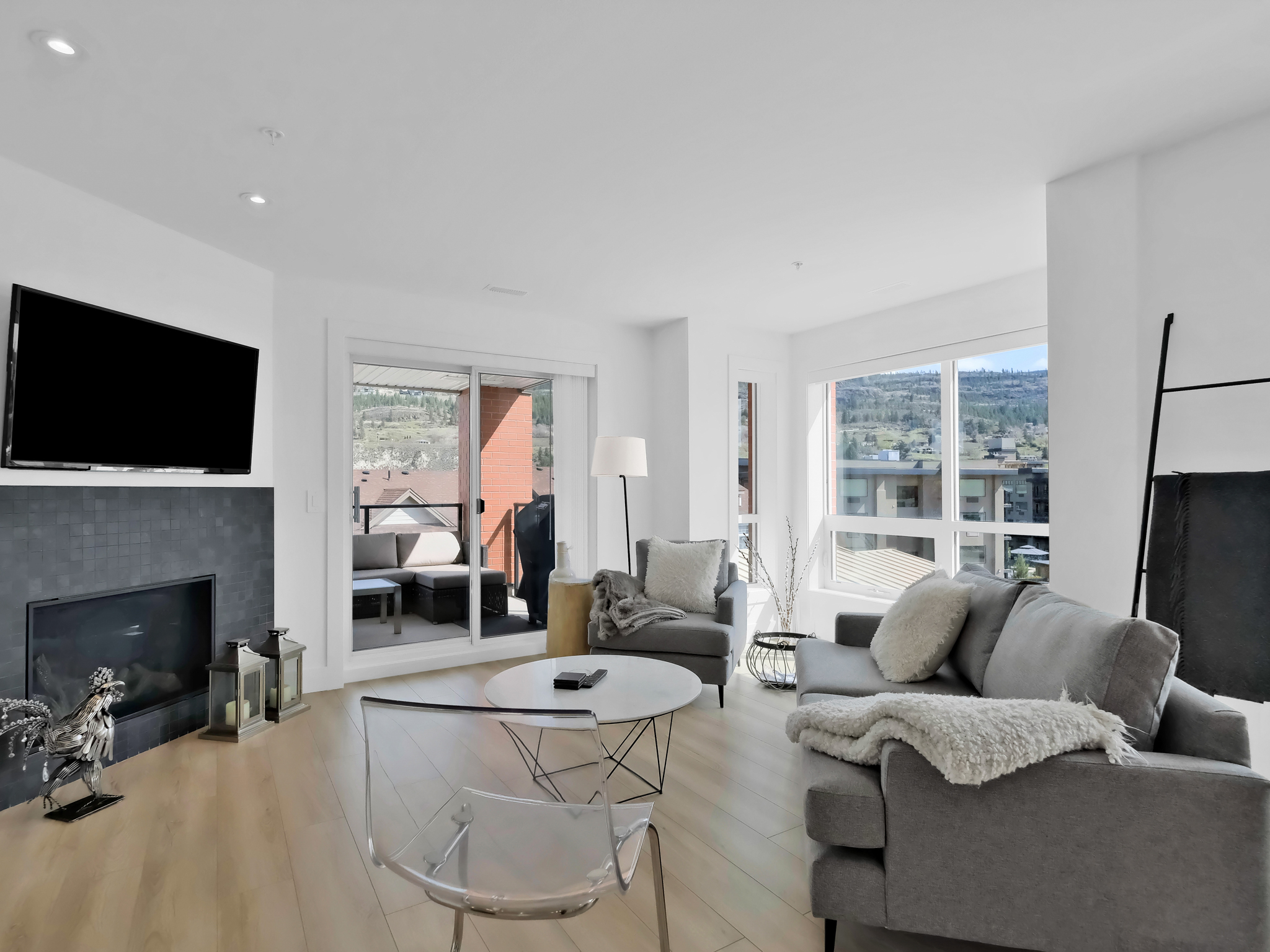 3362 Skaha Lake Road 407 Penticton V2A 6G4