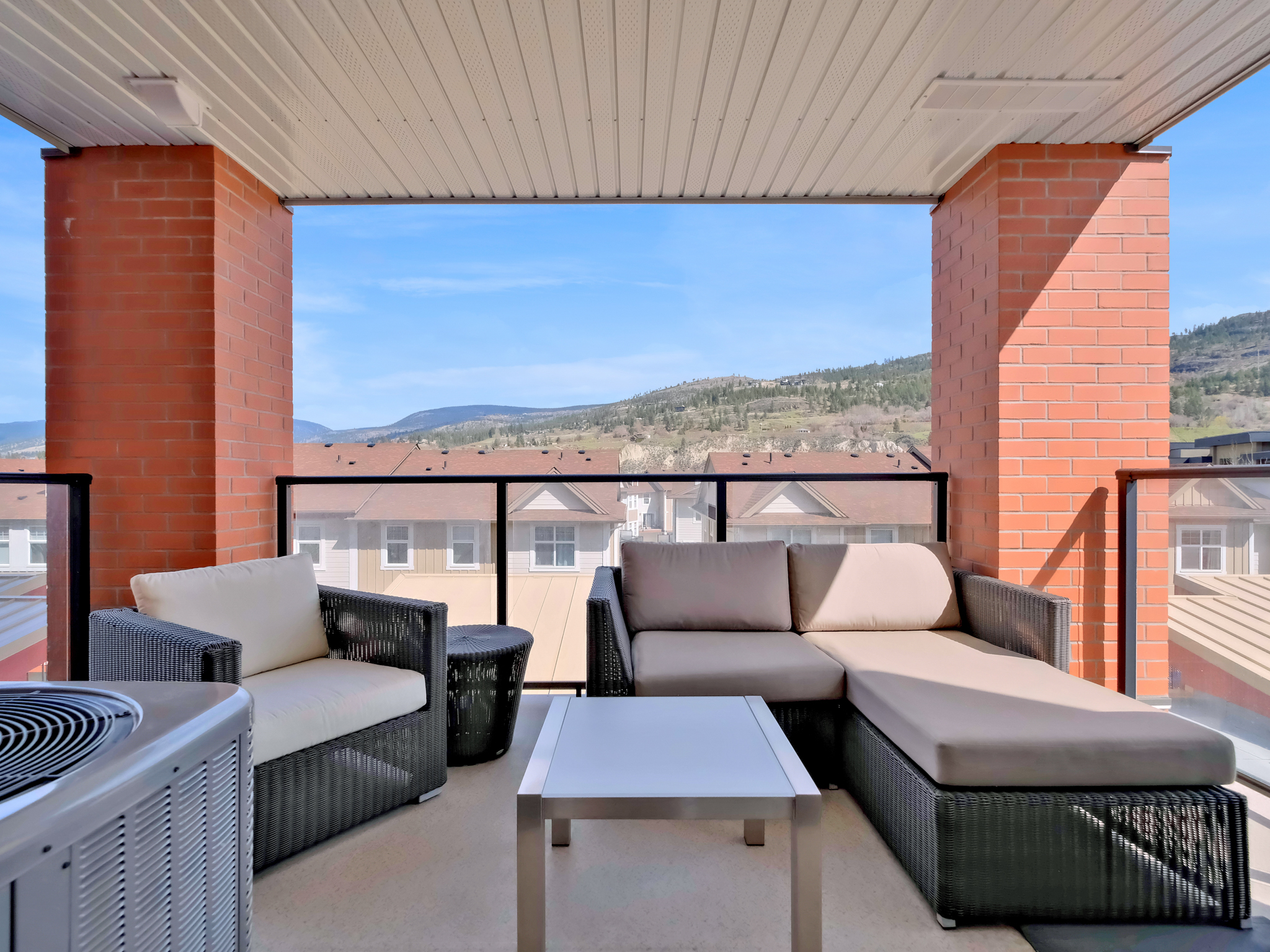 3362 Skaha Lake Road 407 Penticton V2A 6G4