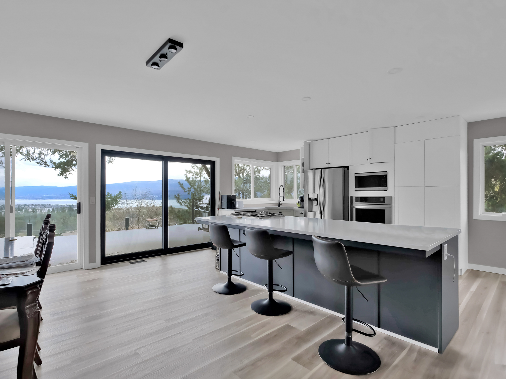 2848 Lower Glenrosa Road West Kelowna V4T 1C8