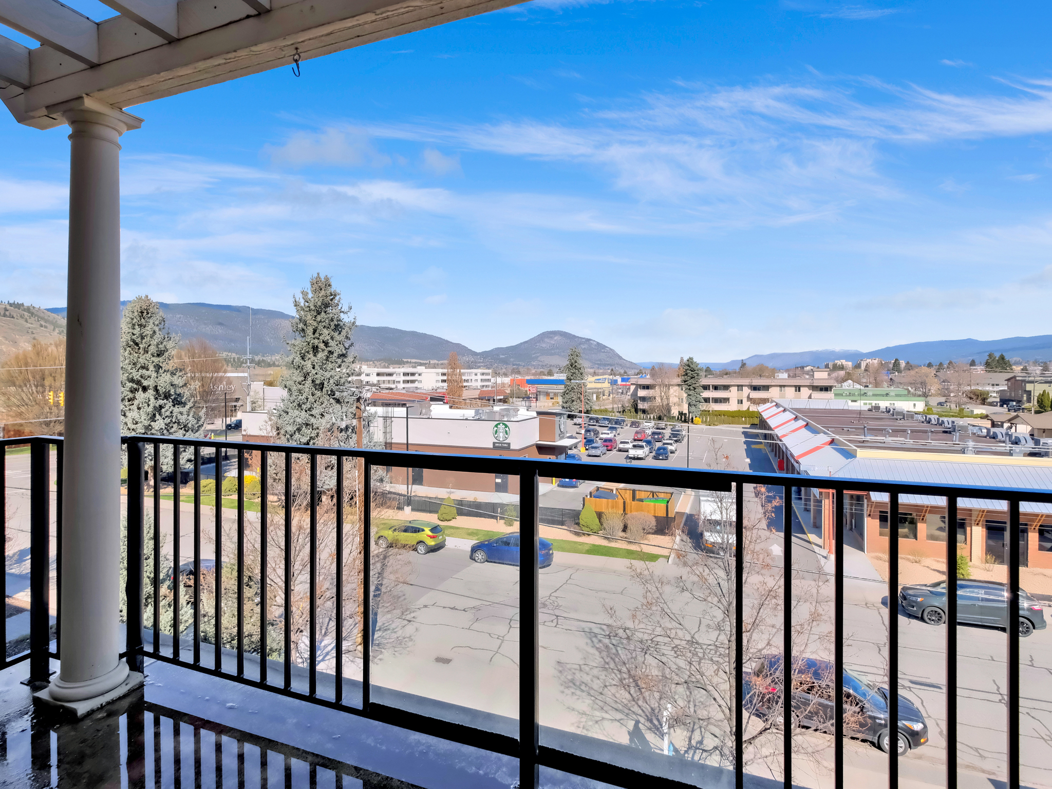 250 Waterford Avenue 311 Penticton V2A 3T8