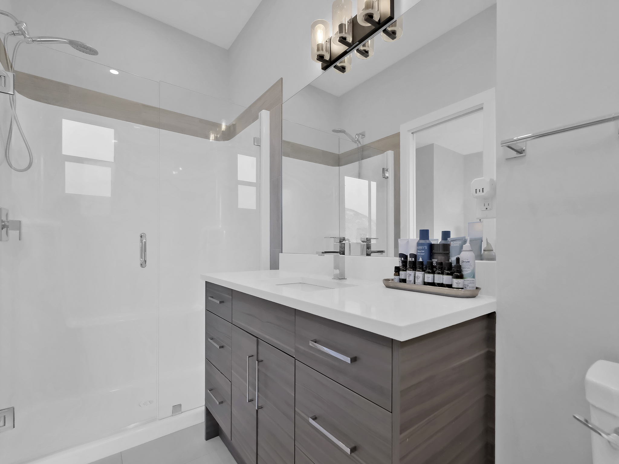 253 Norton Street 105 Penticton V2A 4H8