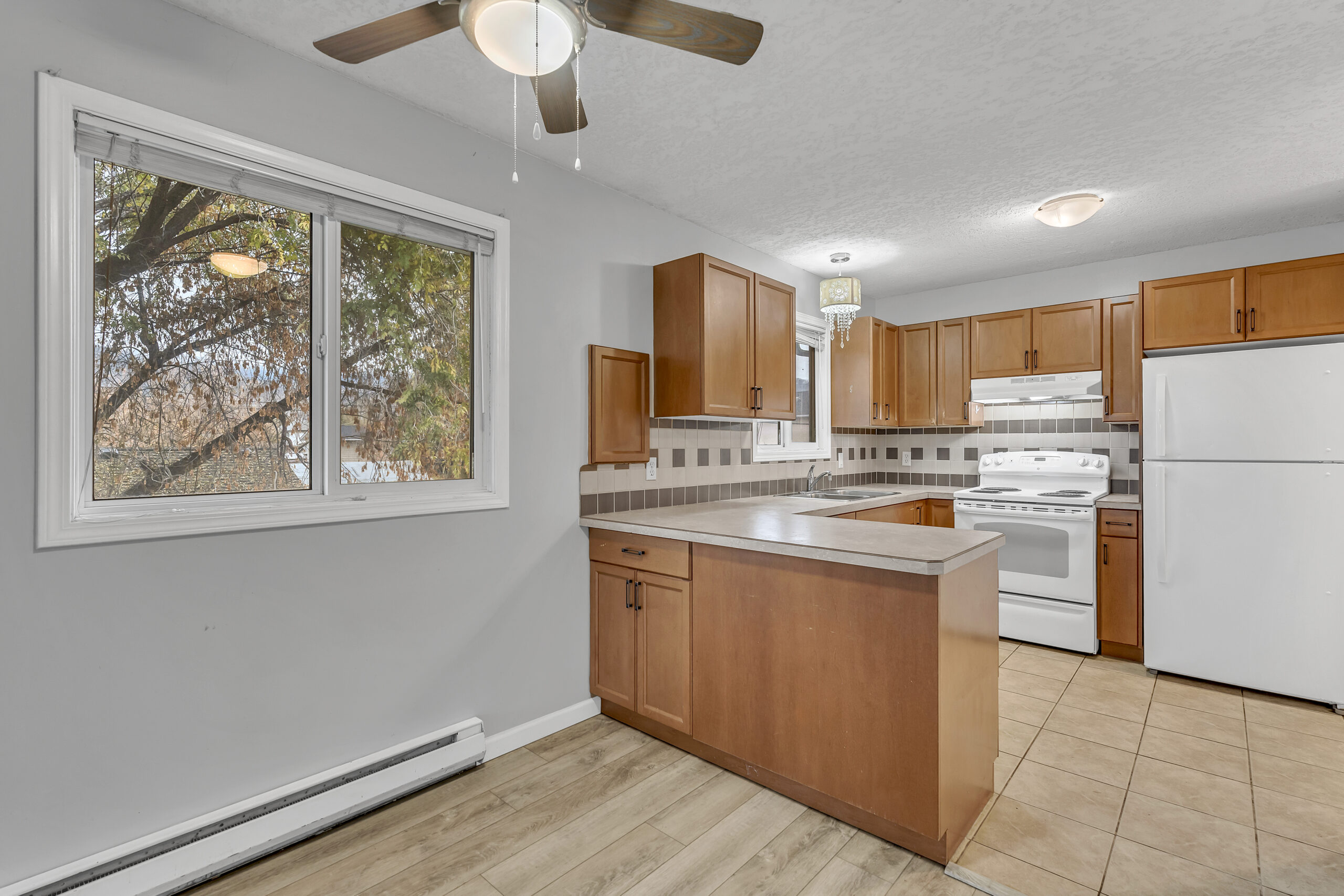 654 Wade Avenue #101 & #102 Penticton V2A 1V7