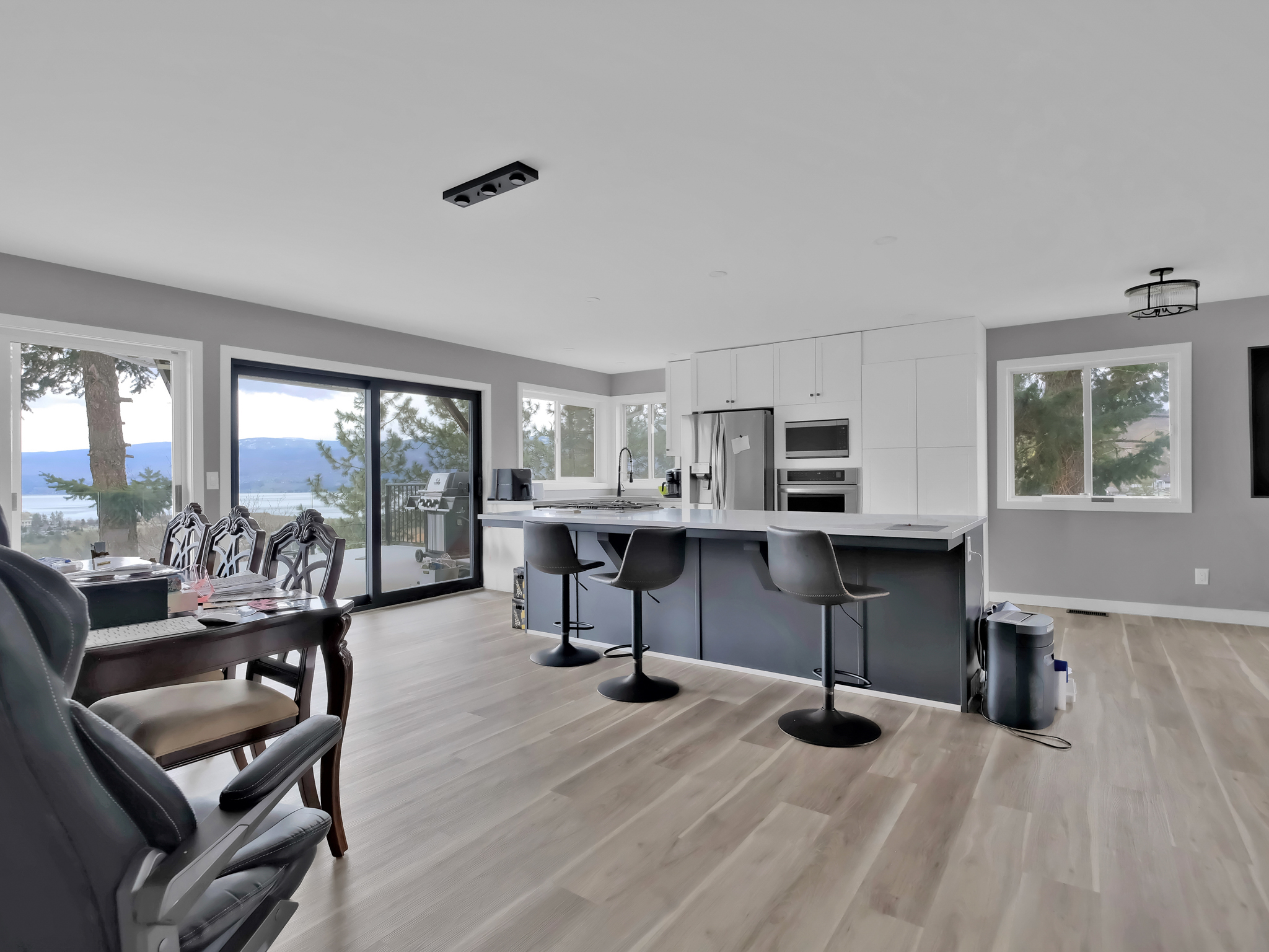 2848 Lower Glenrosa Road West Kelowna V4T 1C8