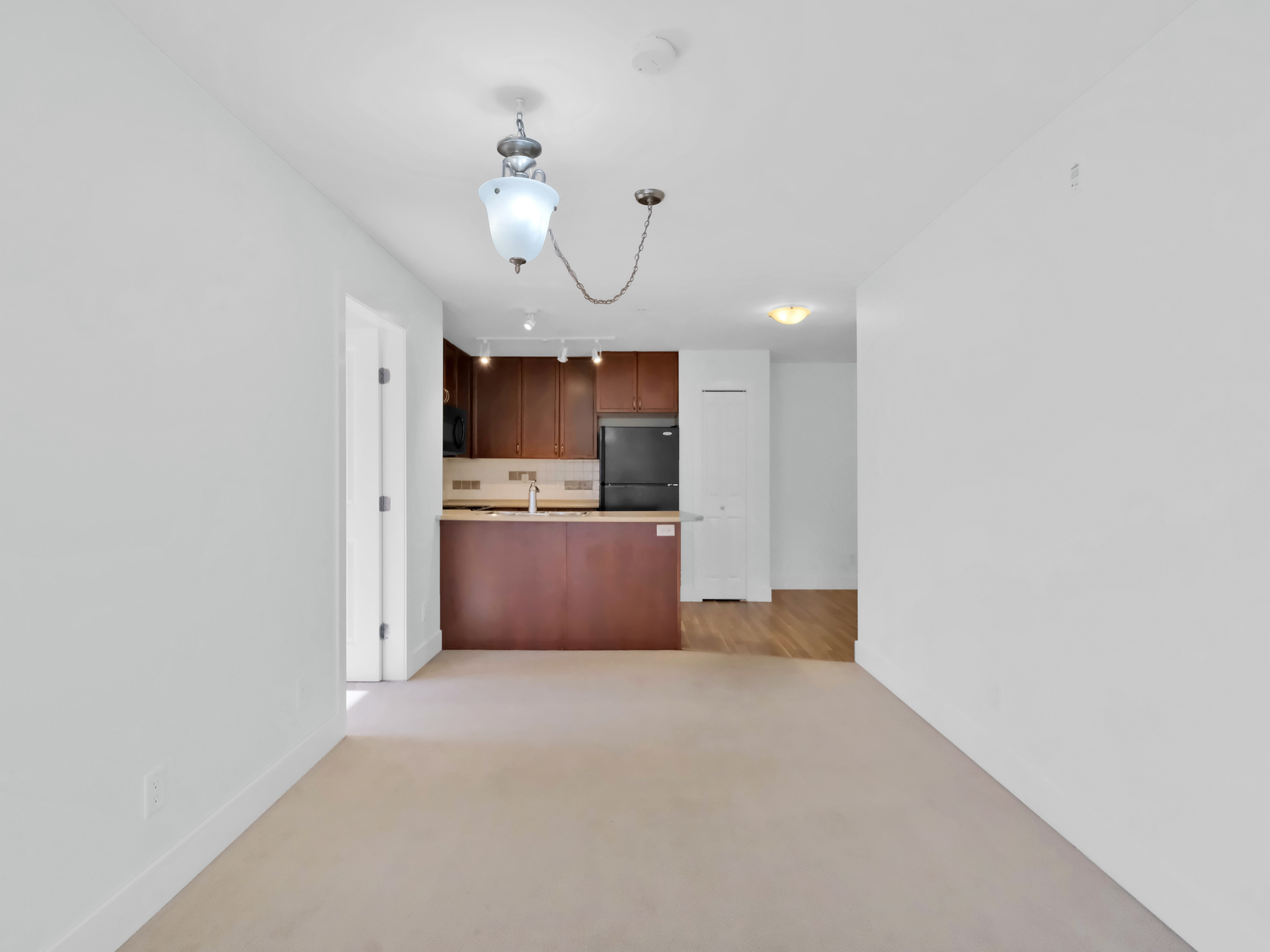 246 Hastings Avenue 114 Penticton V2A 2V6