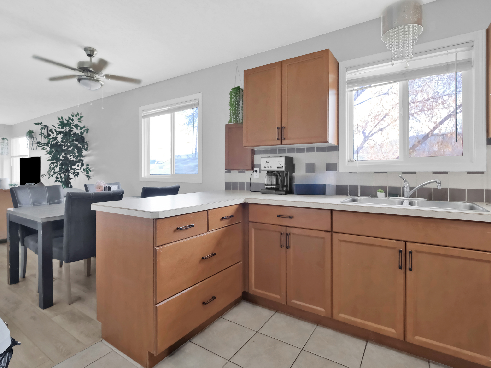 654 Wade Avenue #101 & #102 Penticton V2A 1V7