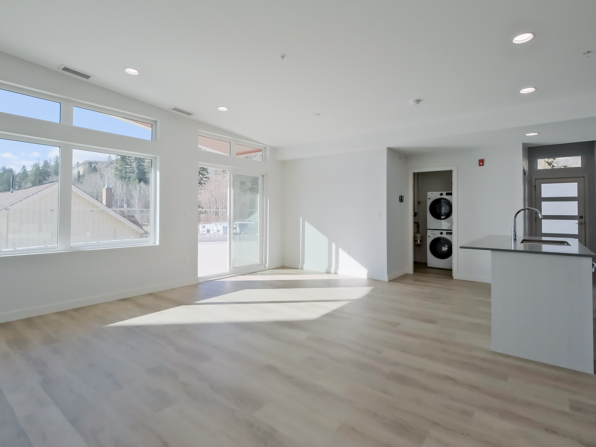 13417 Lakeshore Drive S 201 Summerland V0H 1Z1