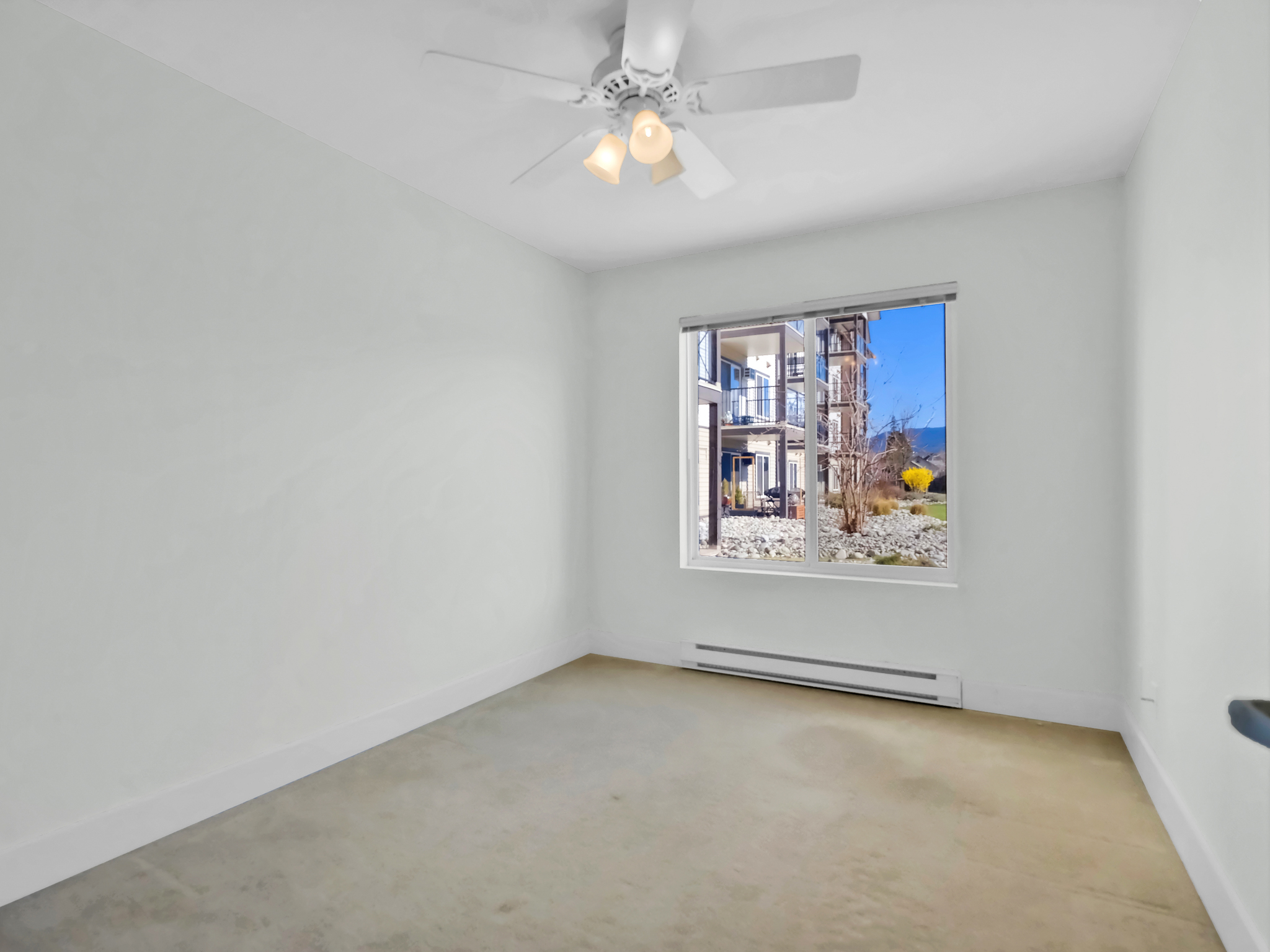 246 Hastings Avenue 114 Penticton V2A 2V6