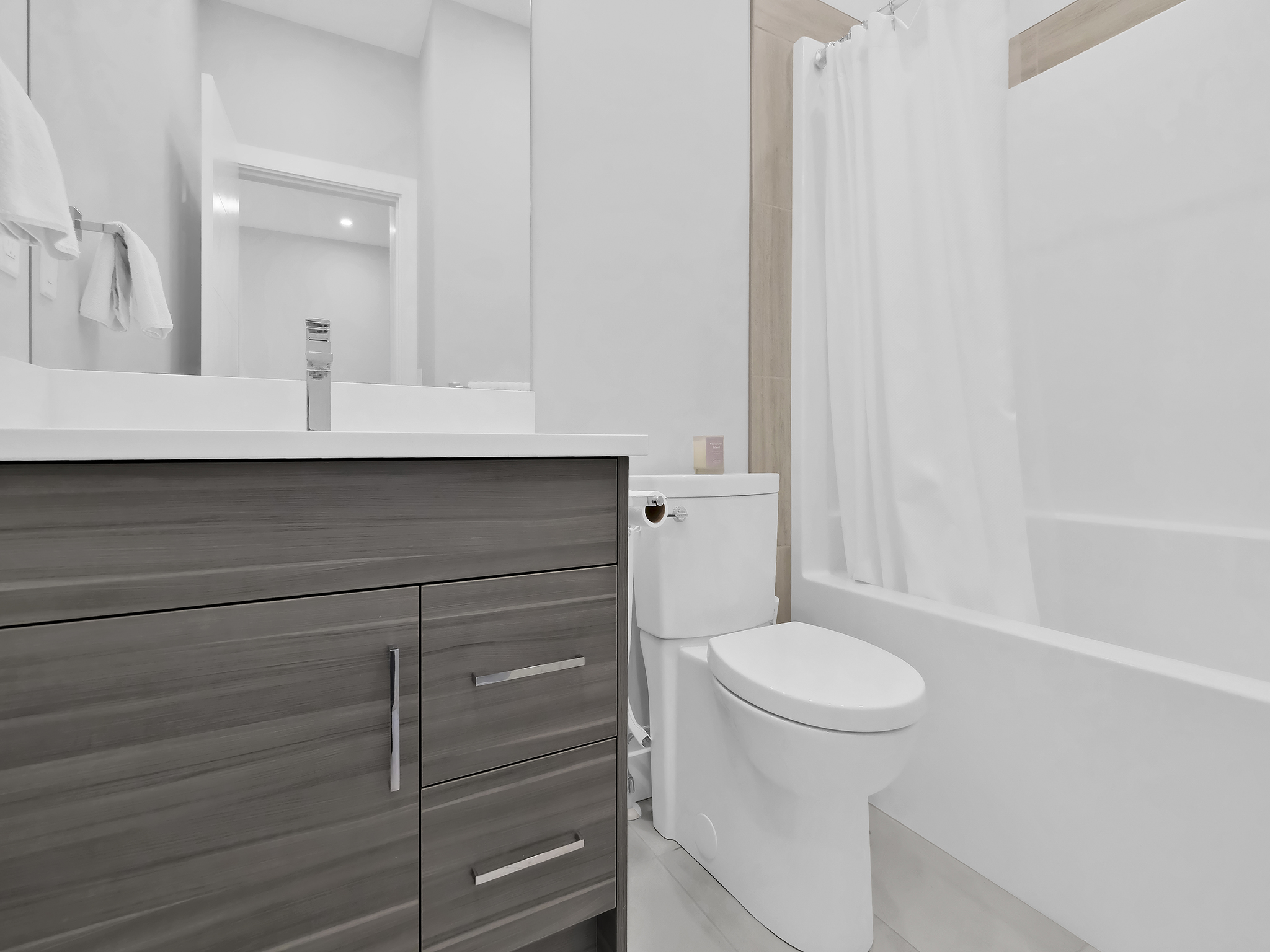 253 Norton Street 105 Penticton V2A 4H8