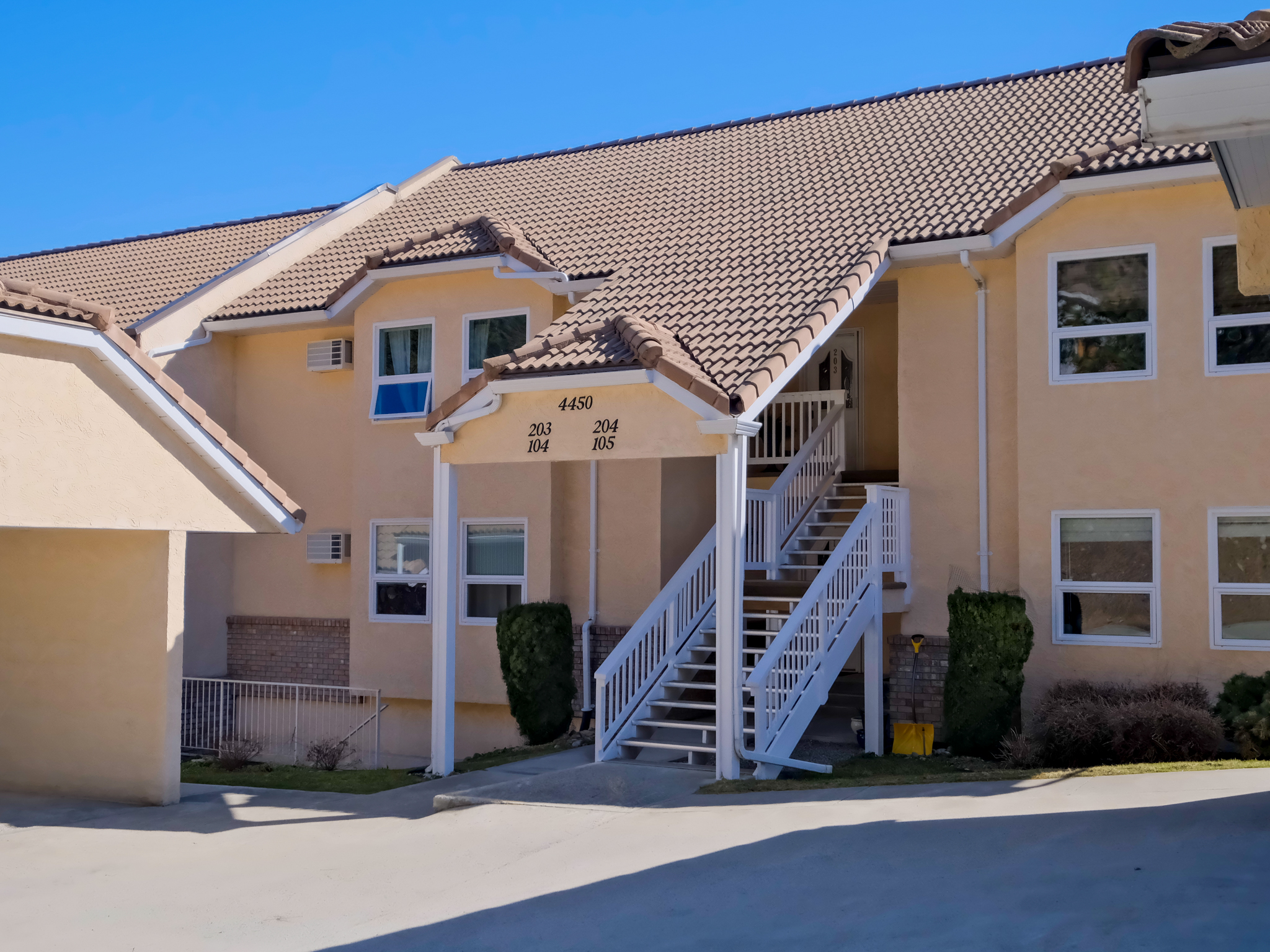 4450 Ponderosa Drive 105 Peachland V0H 1X5