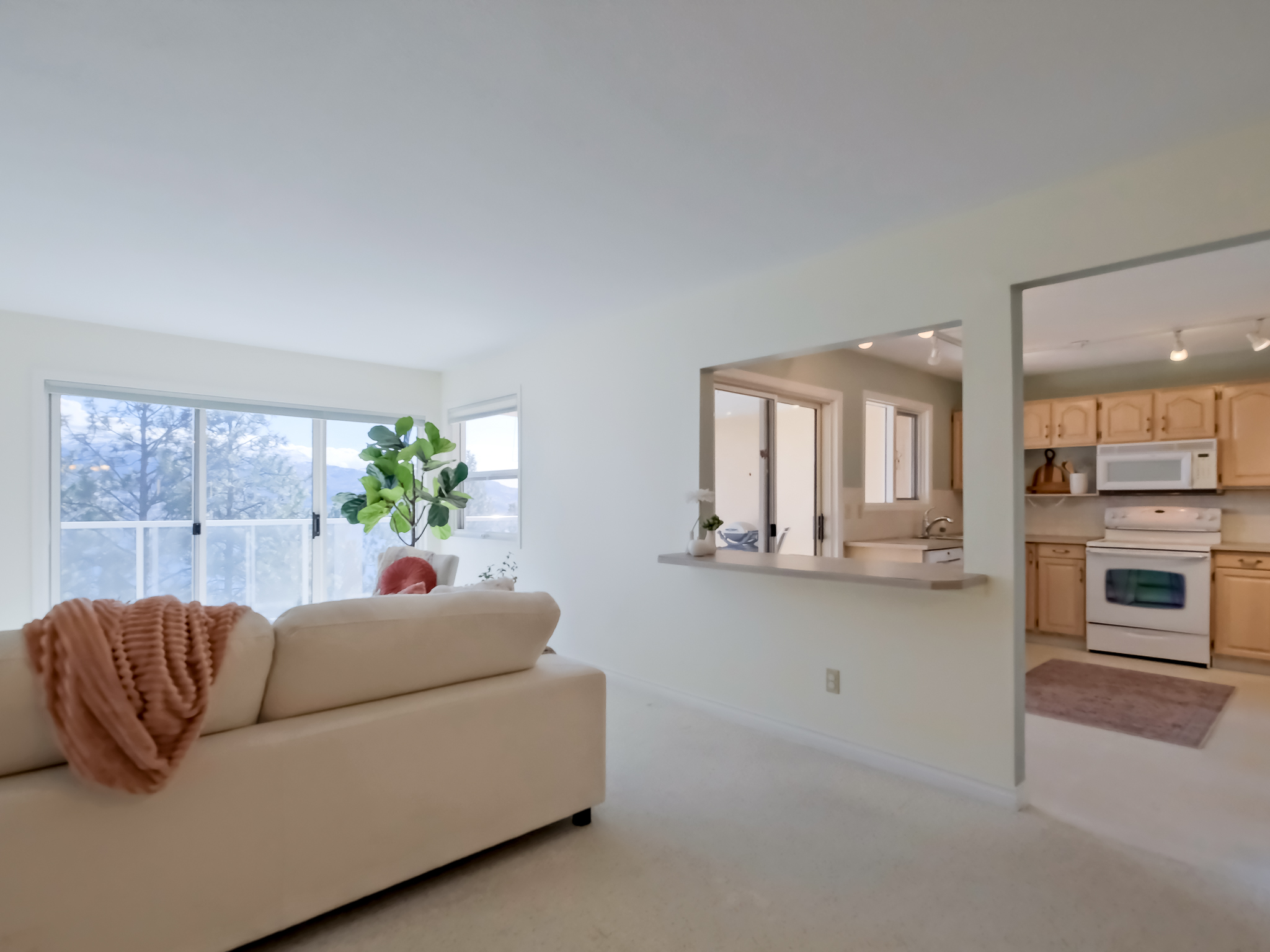 4450 Ponderosa Drive 105 Peachland V0H 1X5