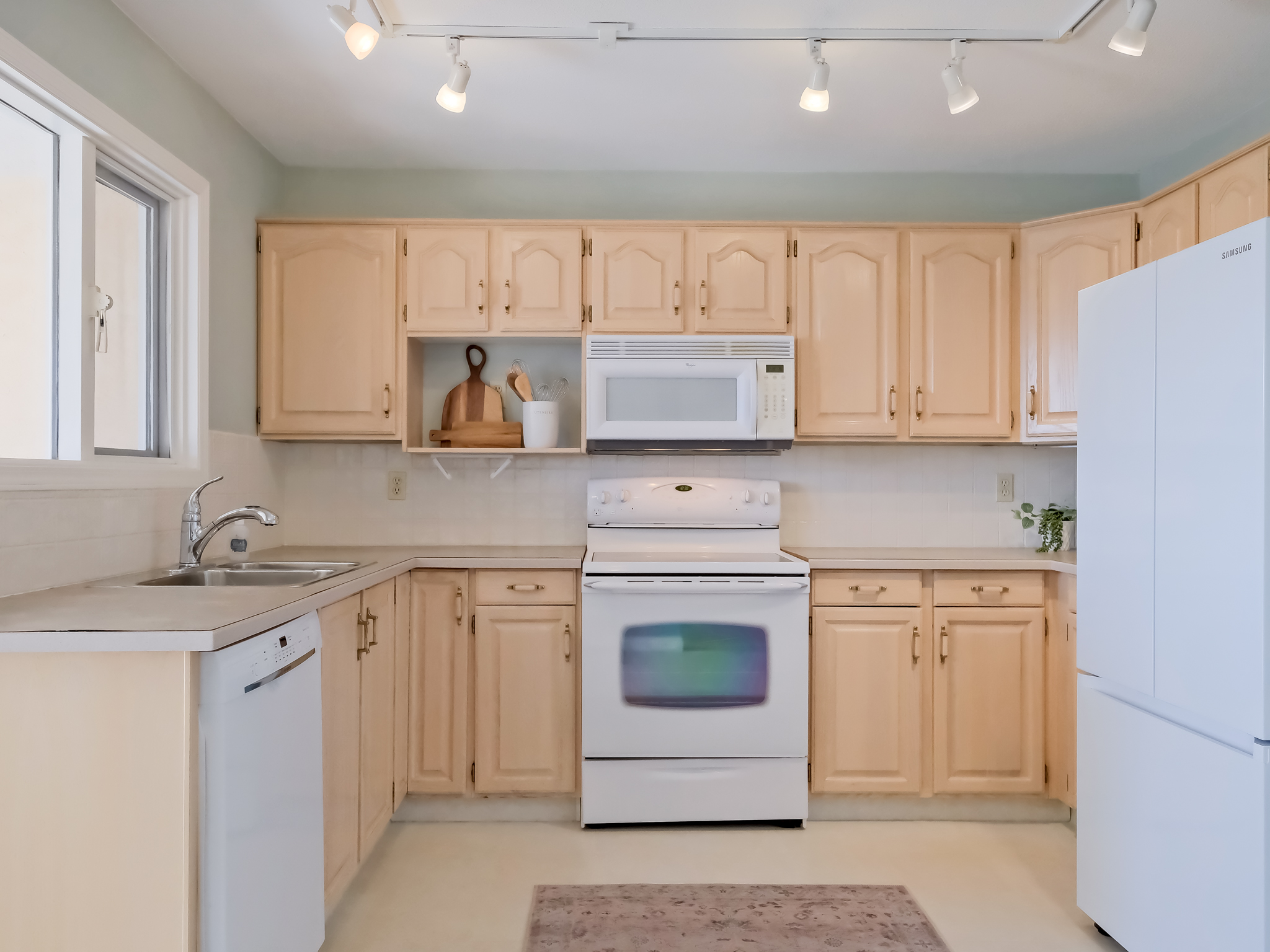 4450 Ponderosa Drive 105 Peachland V0H 1X5
