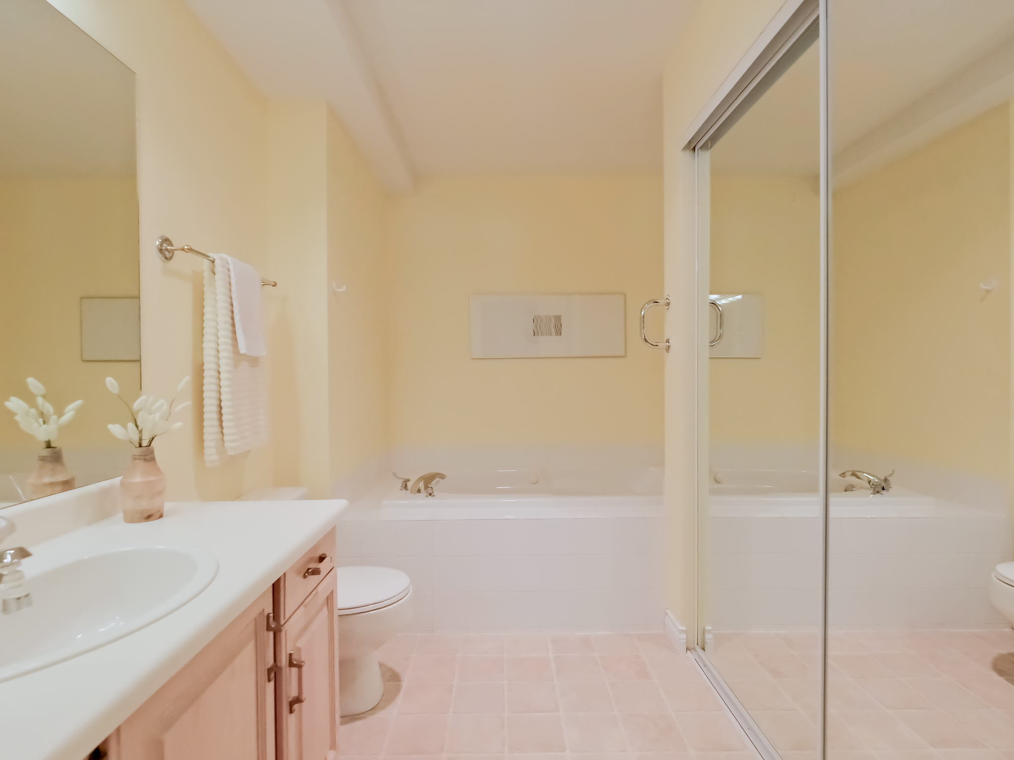 4450 Ponderosa Drive 105 Peachland V0H 1X5