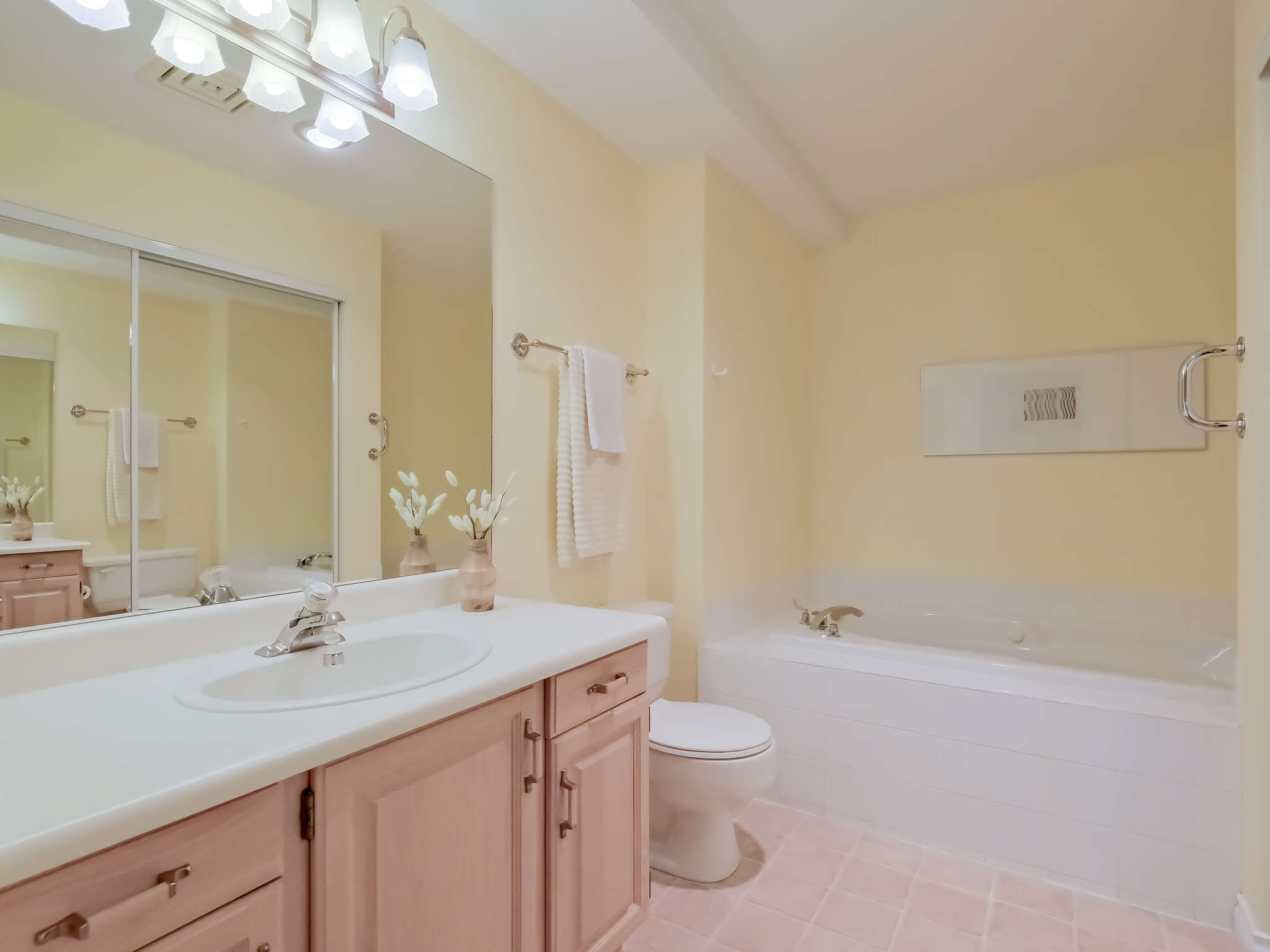4450 Ponderosa Drive 105 Peachland V0H 1X5