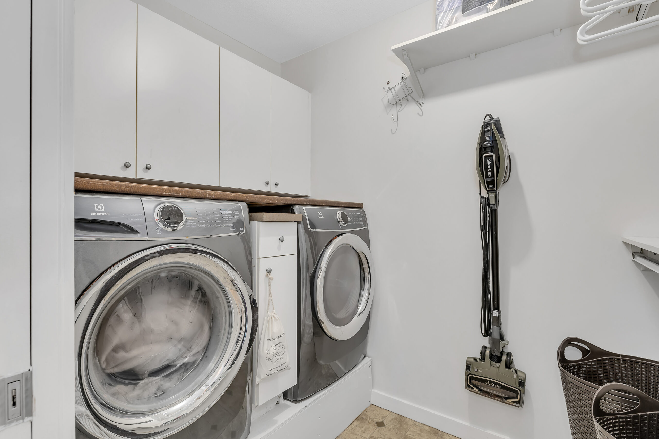 1686  Pritchard Drive West Kelowna V4T 1X5