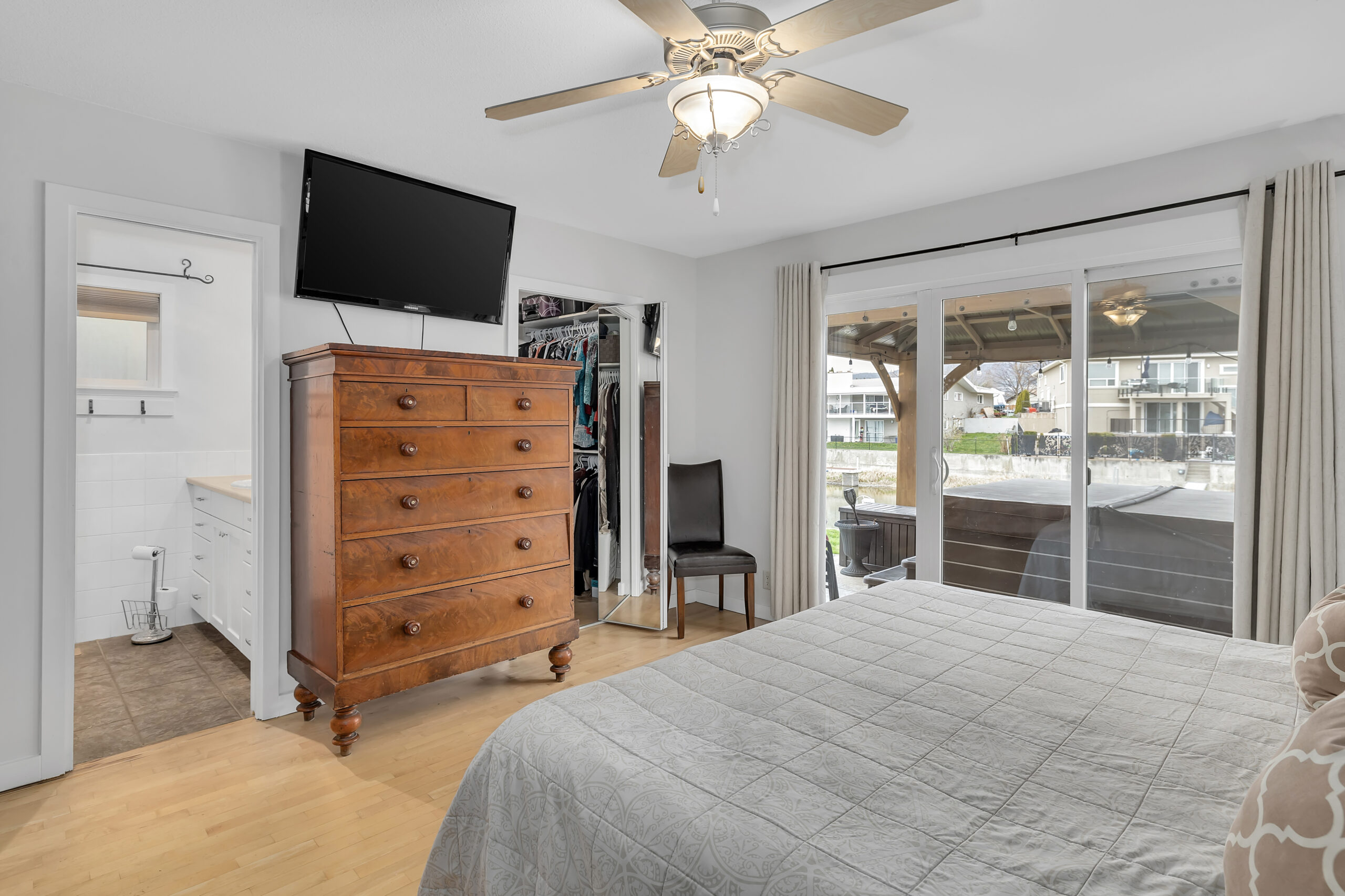 1686  Pritchard Drive West Kelowna V4T 1X5