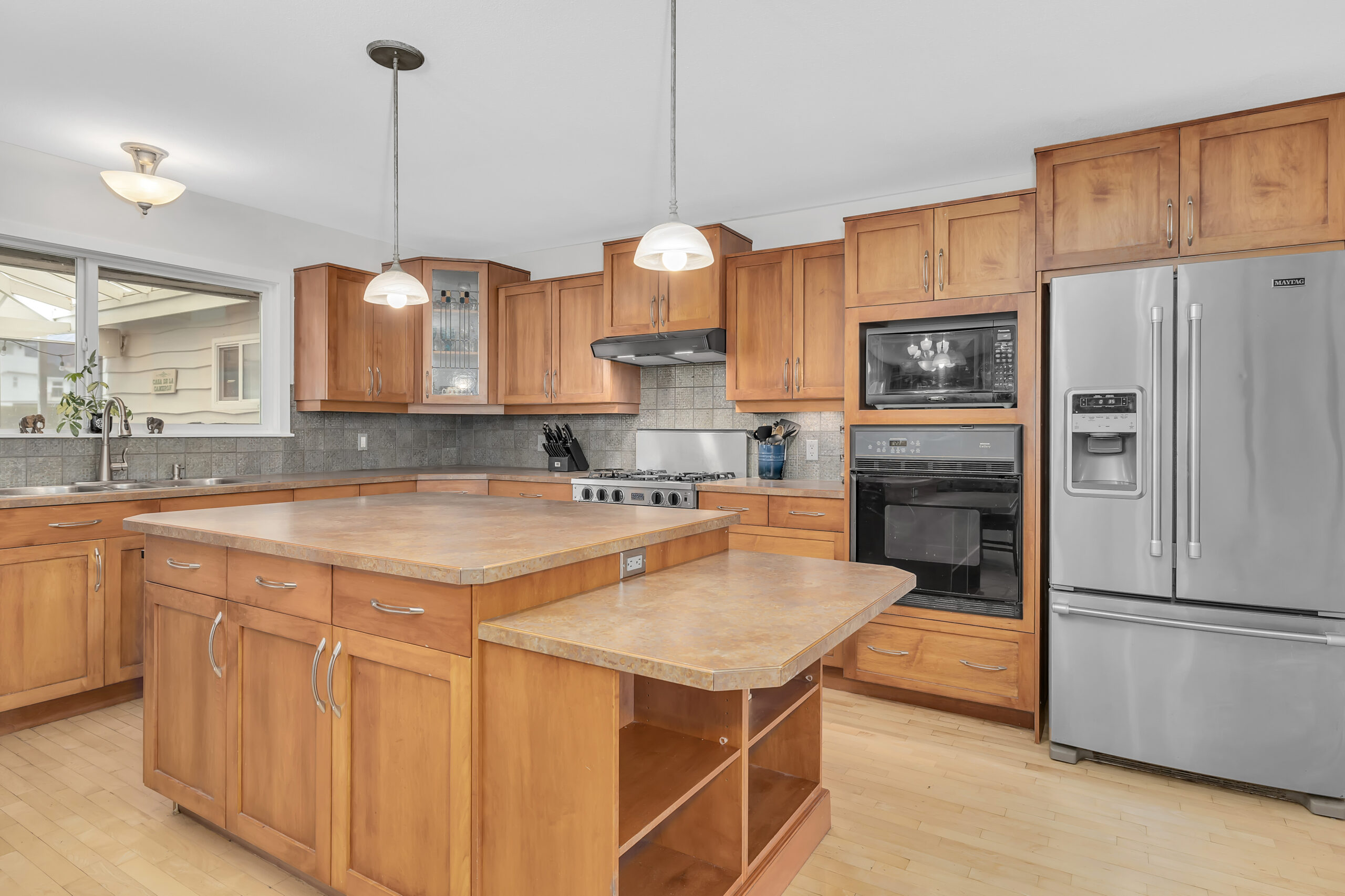 1686  Pritchard Drive West Kelowna V4T 1X5