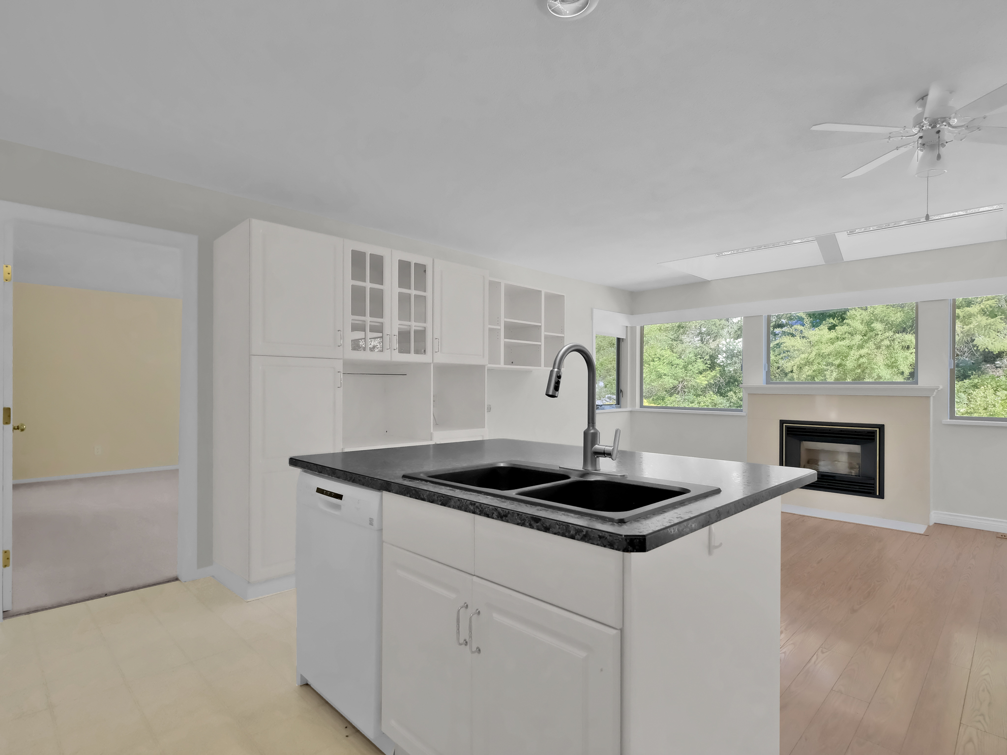 102 Forestbrook Place 207 Penticton V2A 7N4