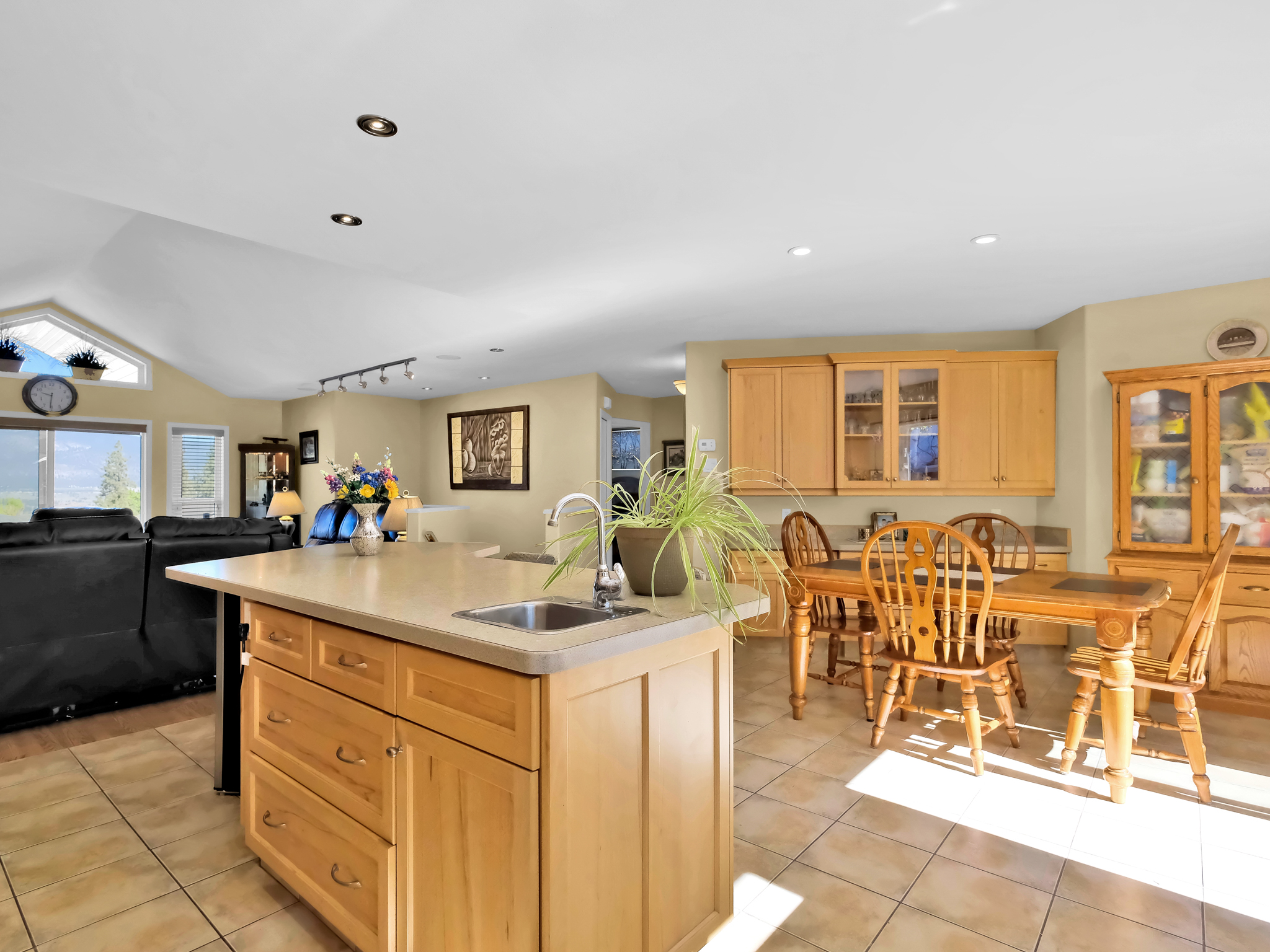 695 Pineview Road 102 Penticton V2A 7S8
