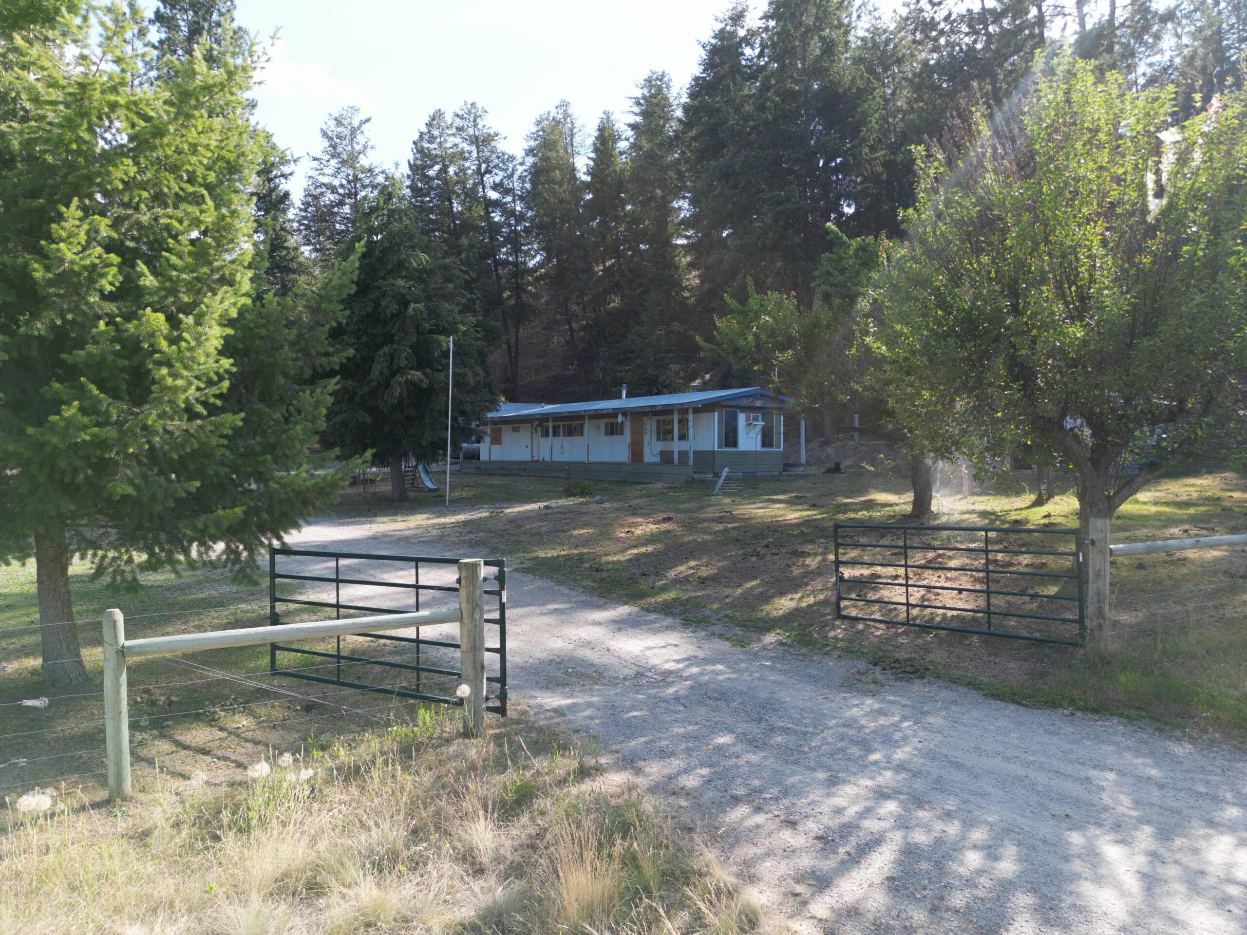 4160 Highway 3 Rock Creek V0H 1Y0